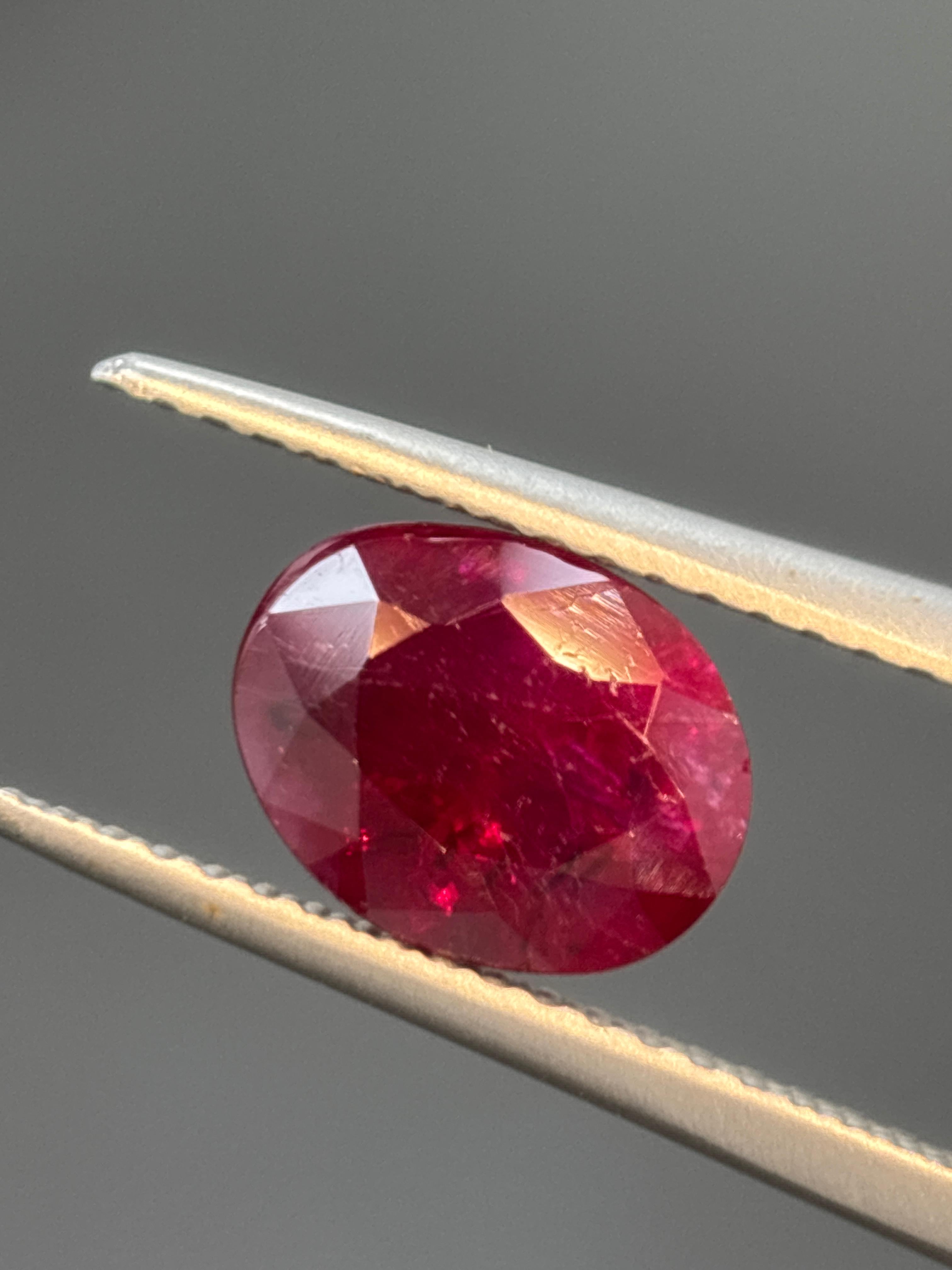 Rubis de Birmanie de 1,99 carat, naturel, non chauffé, taille ovale, certifié GIA en vente 1