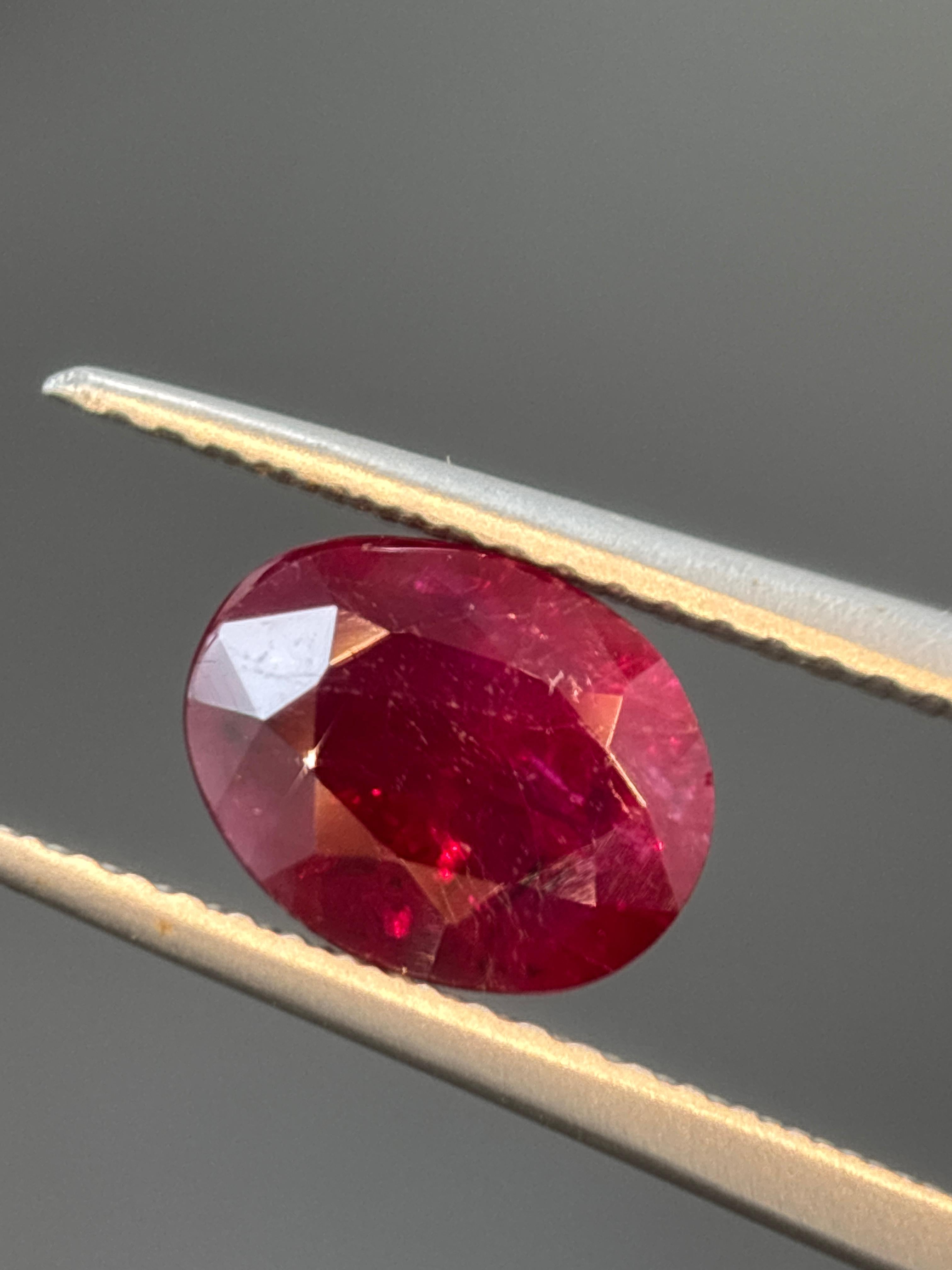 Rubis de Birmanie de 1,99 carat, naturel, non chauffé, taille ovale, certifié GIA en vente 2