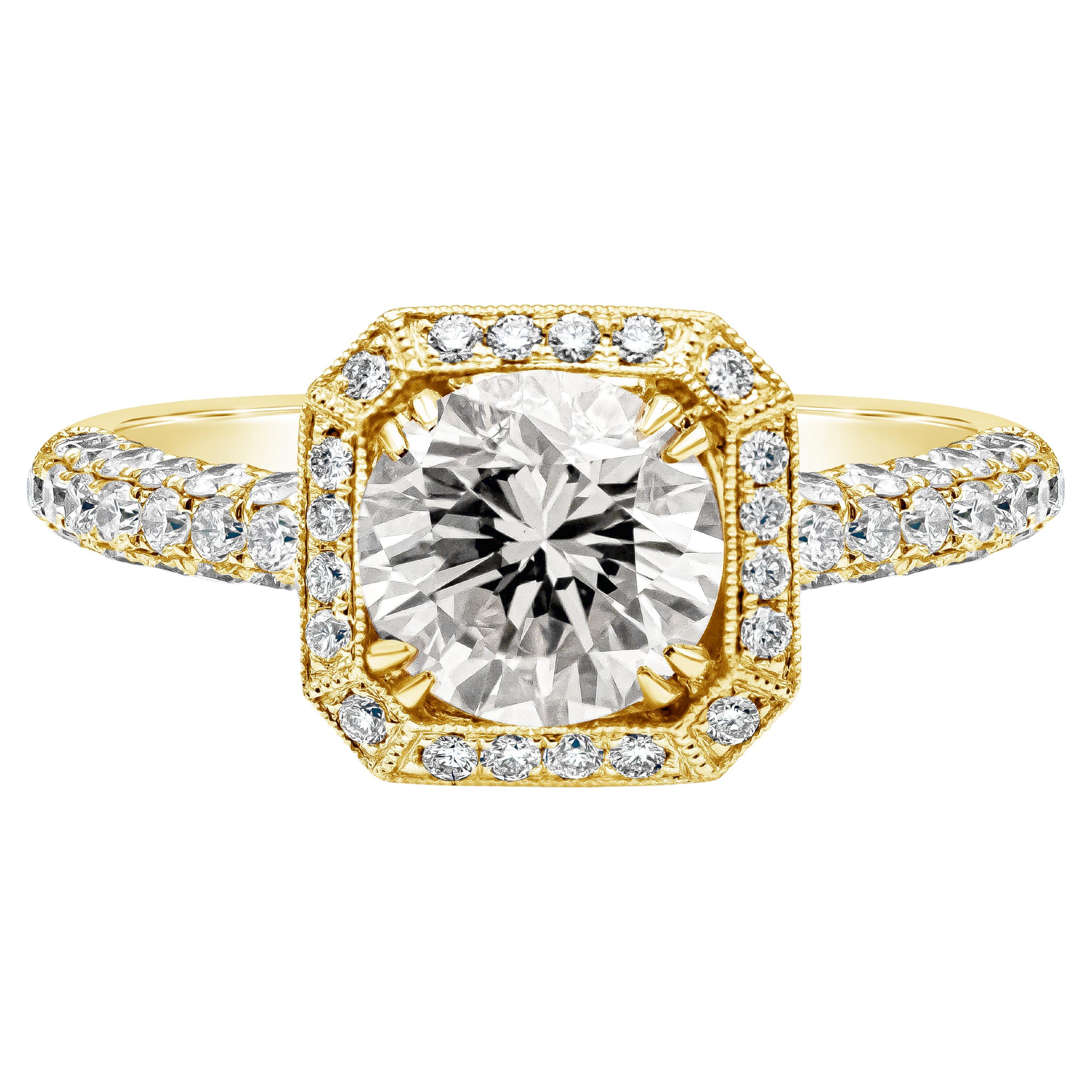 Bague de fiançailles Halo en diamant certifié GIA de 1.99 carats à taille ronde et brillante en vente