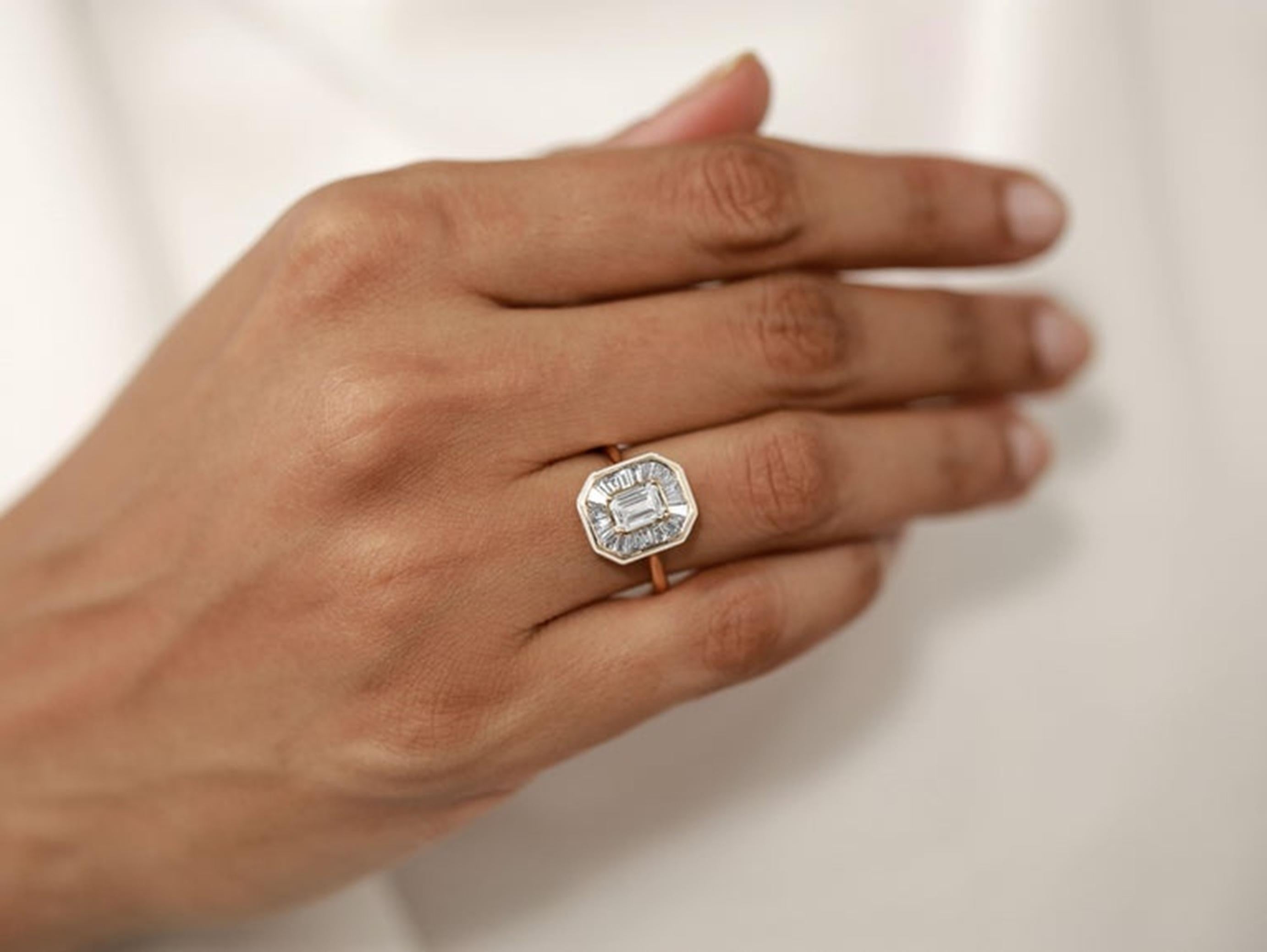 GIA zertifizierter 1ct Smaragd-Schliff Diamant-Halo-Verlobungsring in 18K Weißgold im Angebot 1