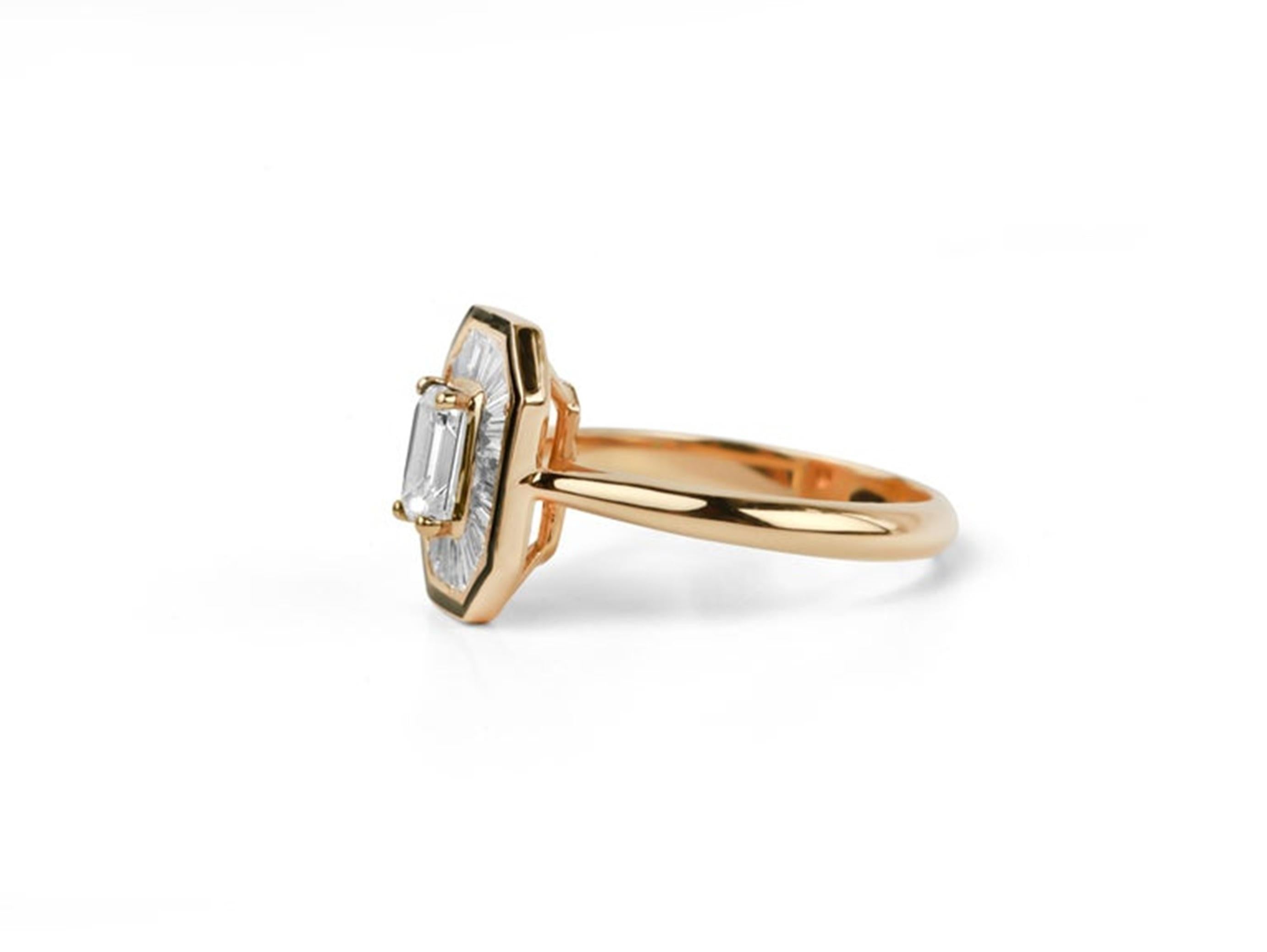 GIA zertifizierter 1ct Smaragd-Schliff Diamant-Halo-Verlobungsring in 18K Weißgold im Angebot 3