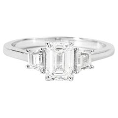 Bague de fiançailles à trois pierres en or blanc 18 carats, certifiée GIA, avec émeraude et diamant de 1 carat