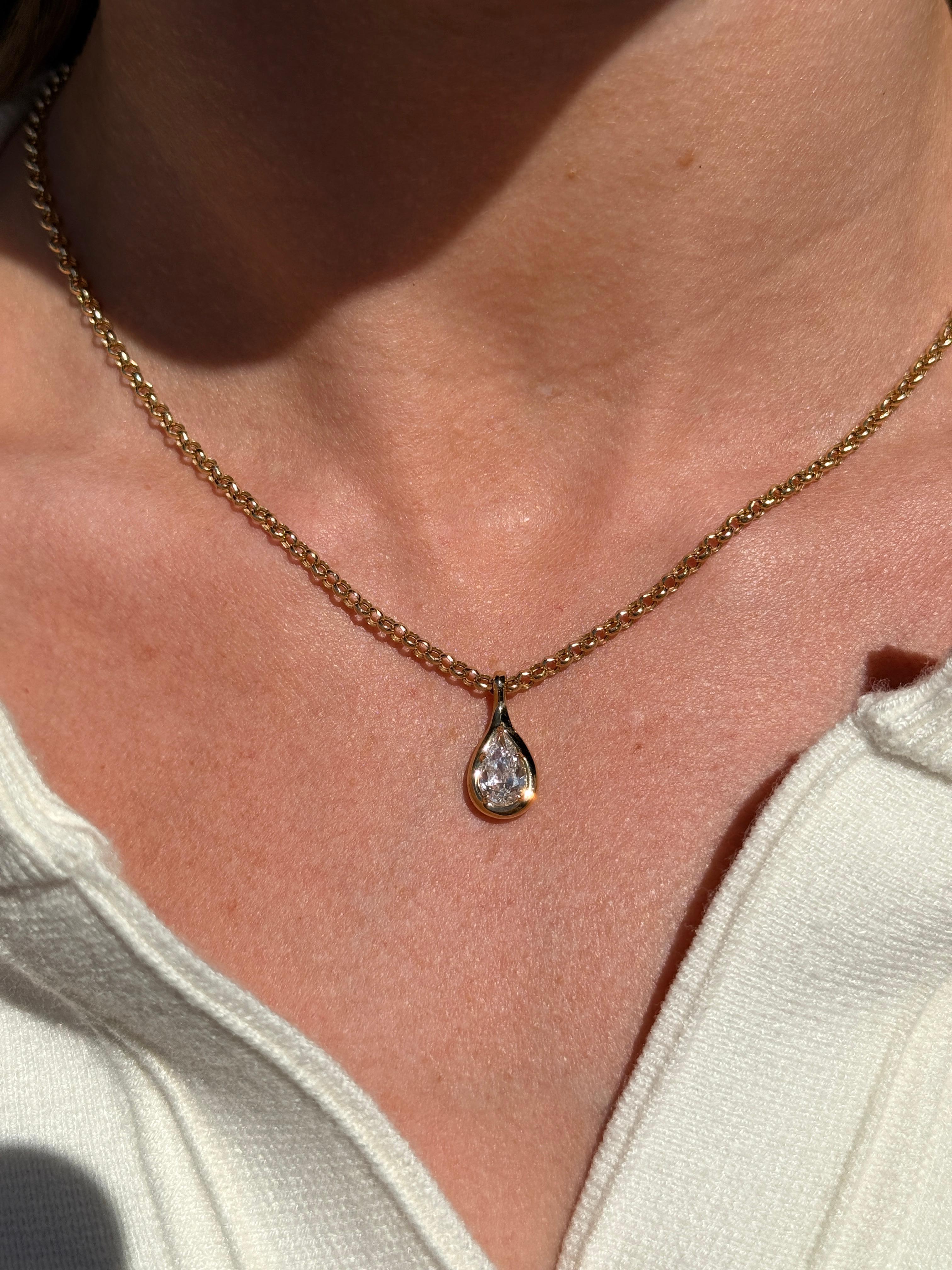Modern GIA Certified 1ct Pear Diamond Pendant Necklace For Sale