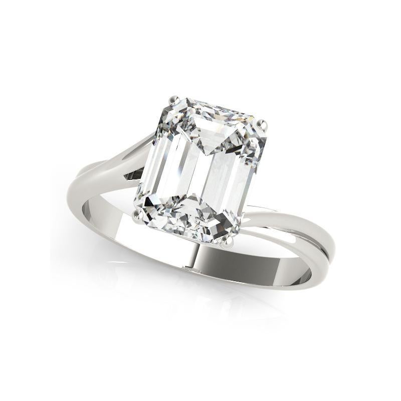 Contemporaneo GIA Certified 2 Carat Basket Set Emerald Curved Band Diamond Ring in vendita