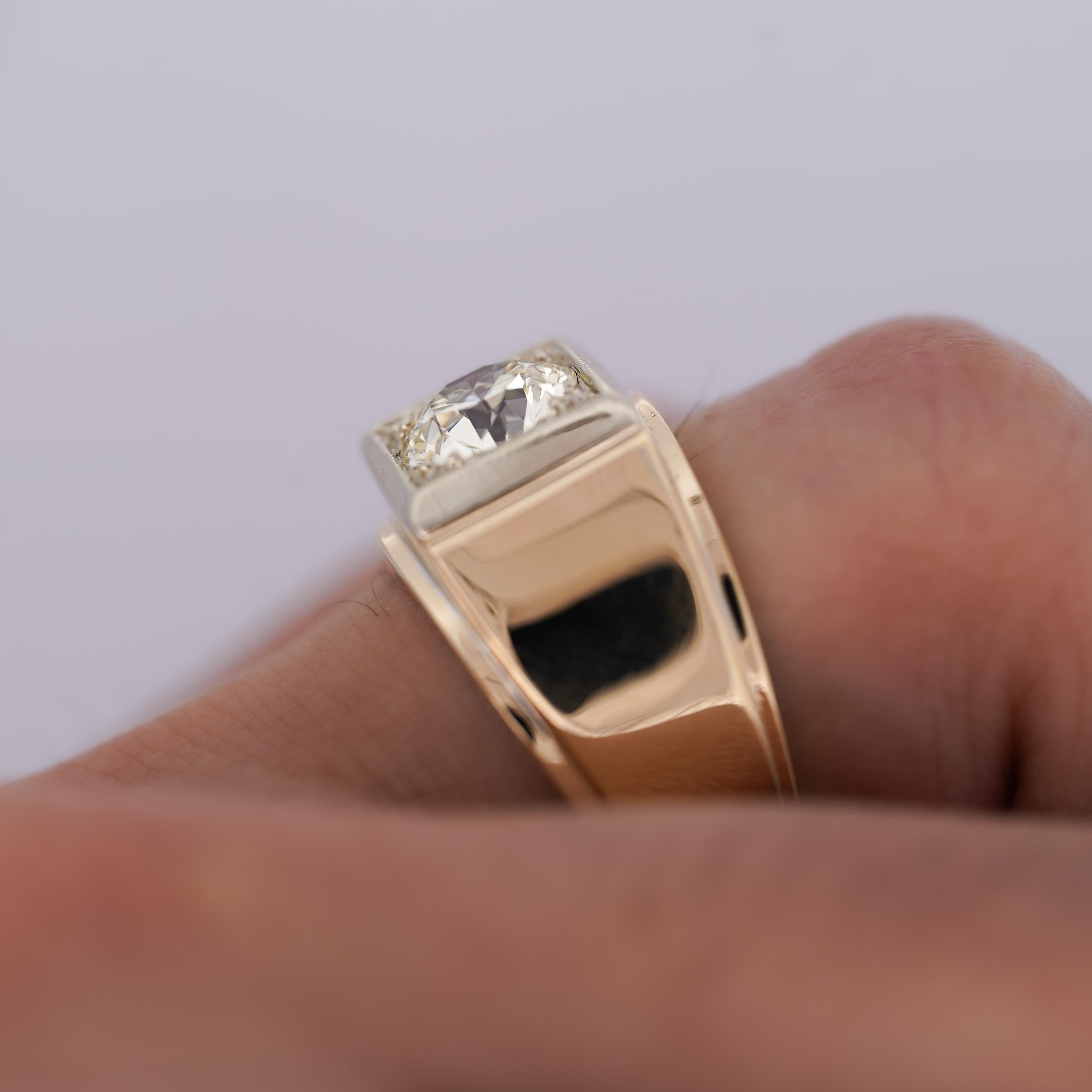 Modern GIA Certified 2 Carat Diamond in 14K Gold Solitaire Men's Ring For Sale