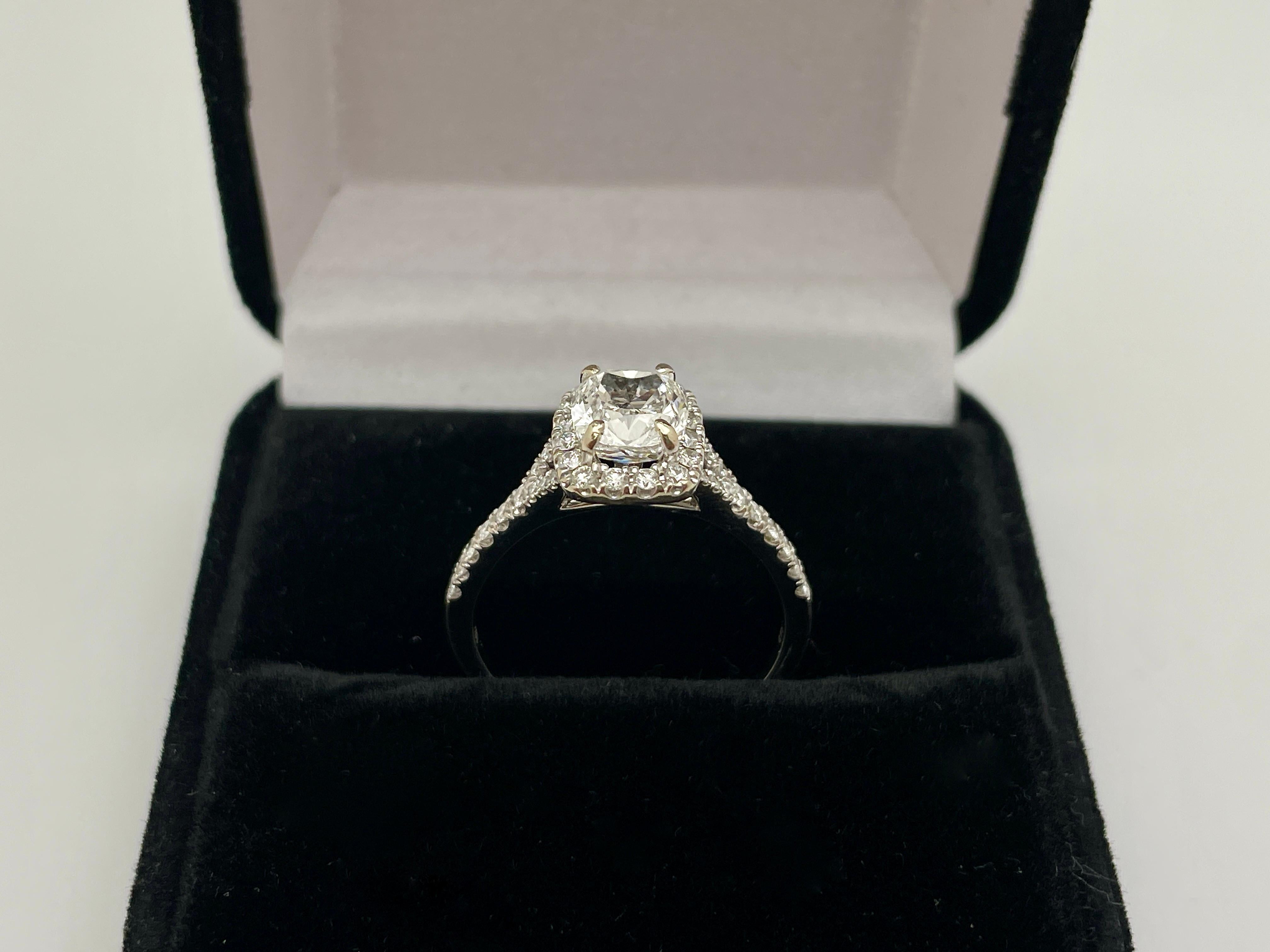 Women's or Men's GIA Certified 2 Carat Diamond Platinum Ed.B Engagement Ring For Sale
