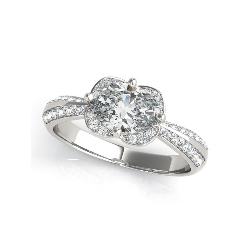 Anillo de diamantes de pavé doble con halo ovalado este-oeste de 2 quilates certificado por el GIA Corte oval en venta