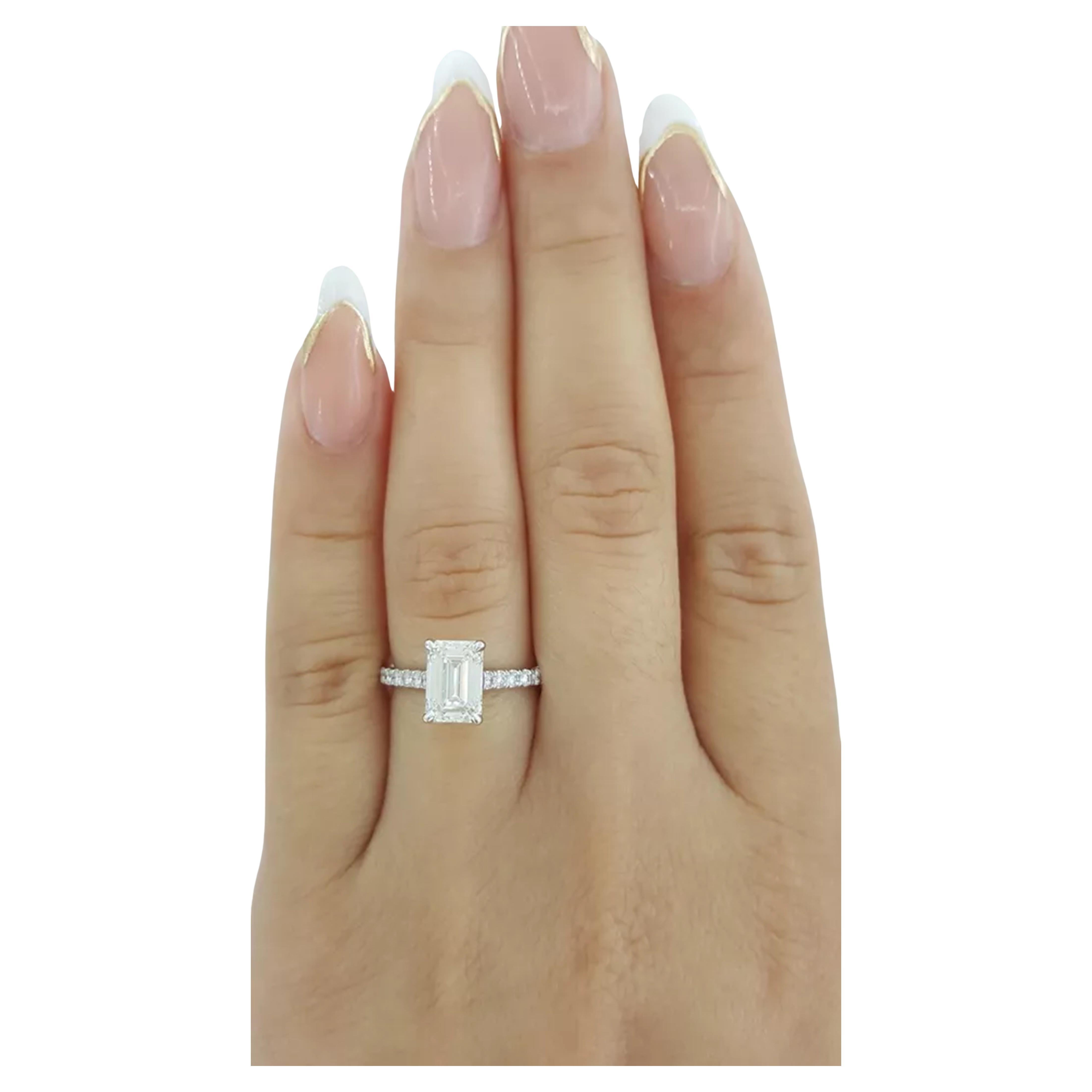 Contemporary GIA Certified 2.01 Carat  Emerald D Color VVS2 Clarity Diamond Ring with Pavé For Sale