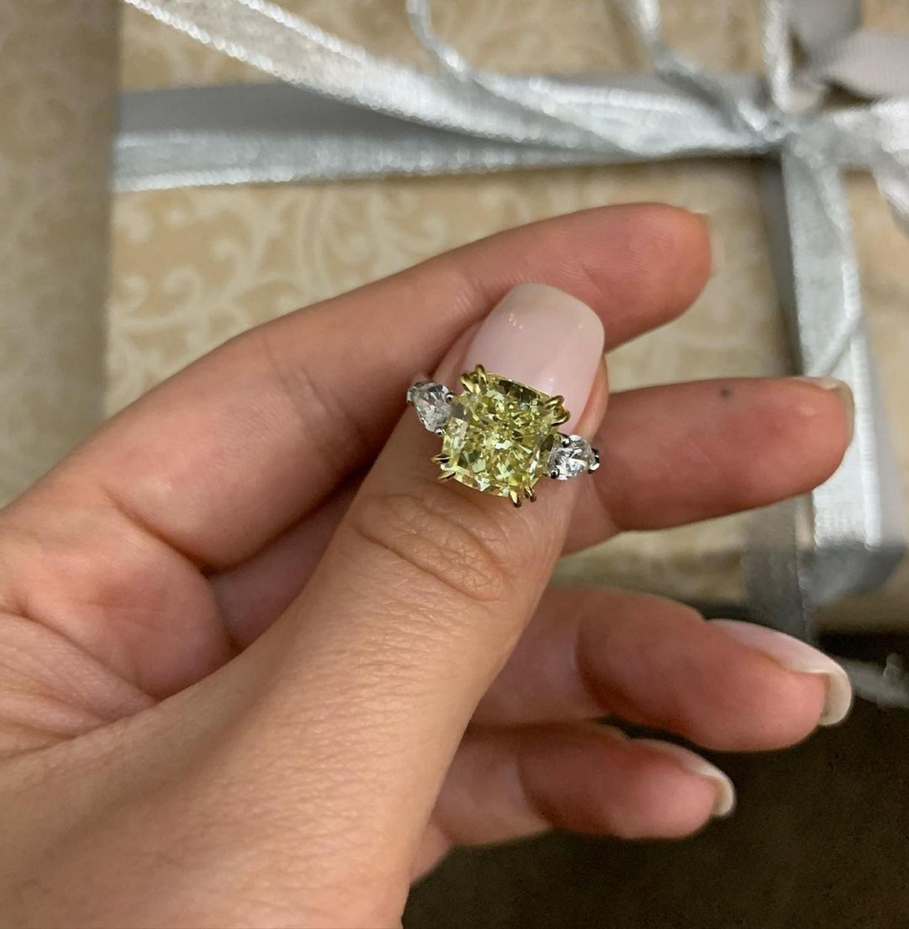 2 carat yellow diamond