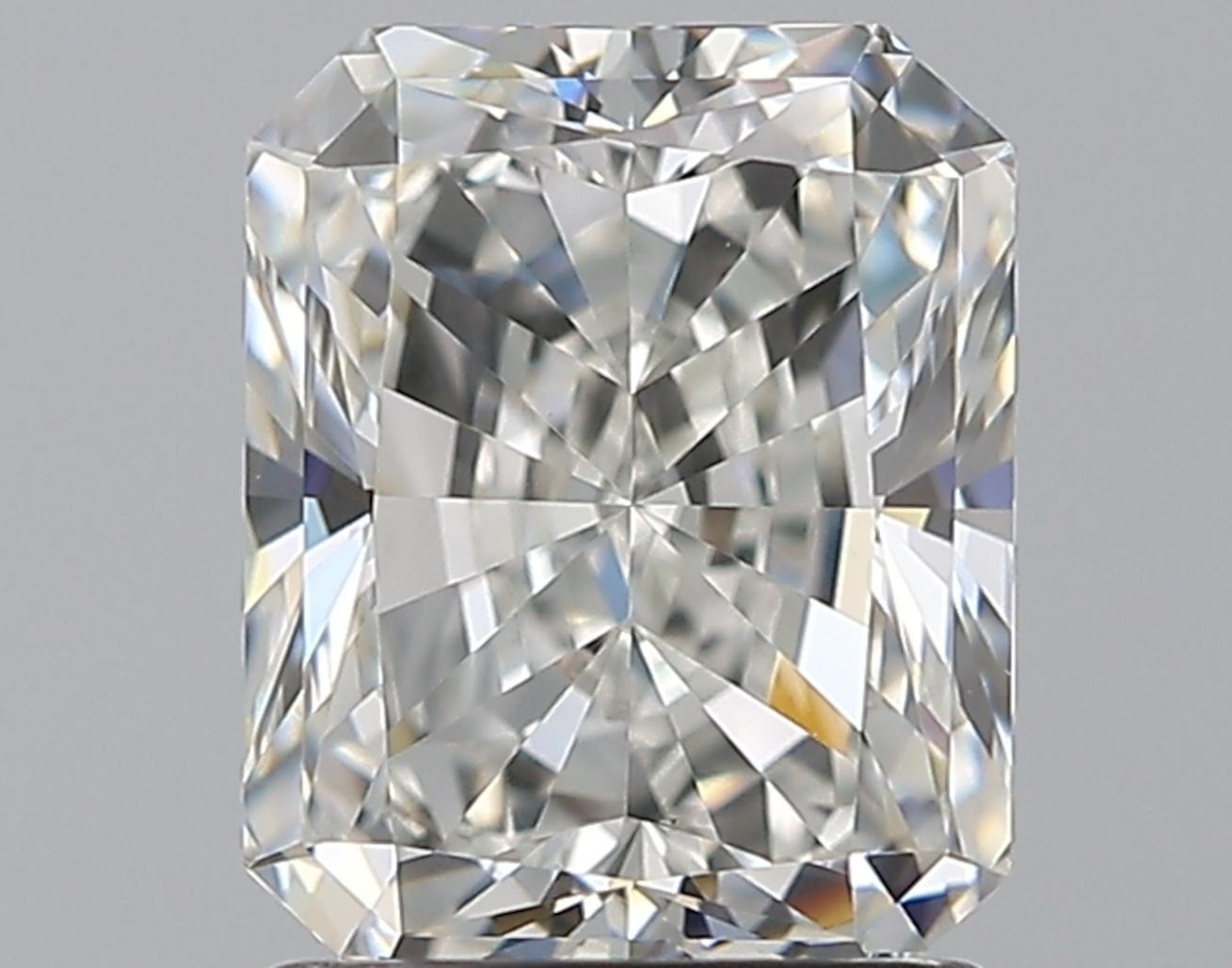 2 carat radiant diamond ring
