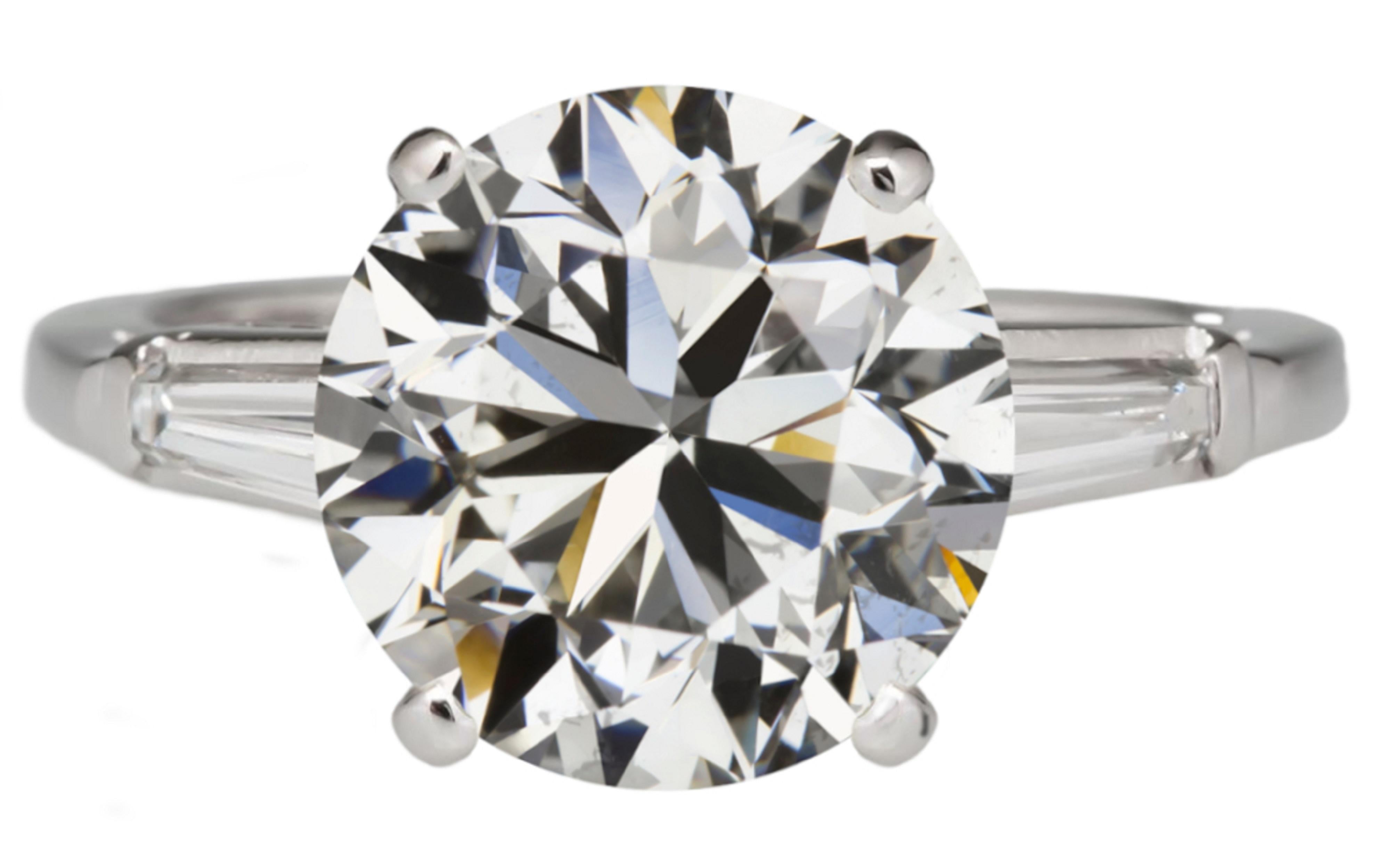 Bague en platine avec diamant taille européenne ancienne de 2 carats certifié par le GIA Excellent état - En vente à Rome, IT
