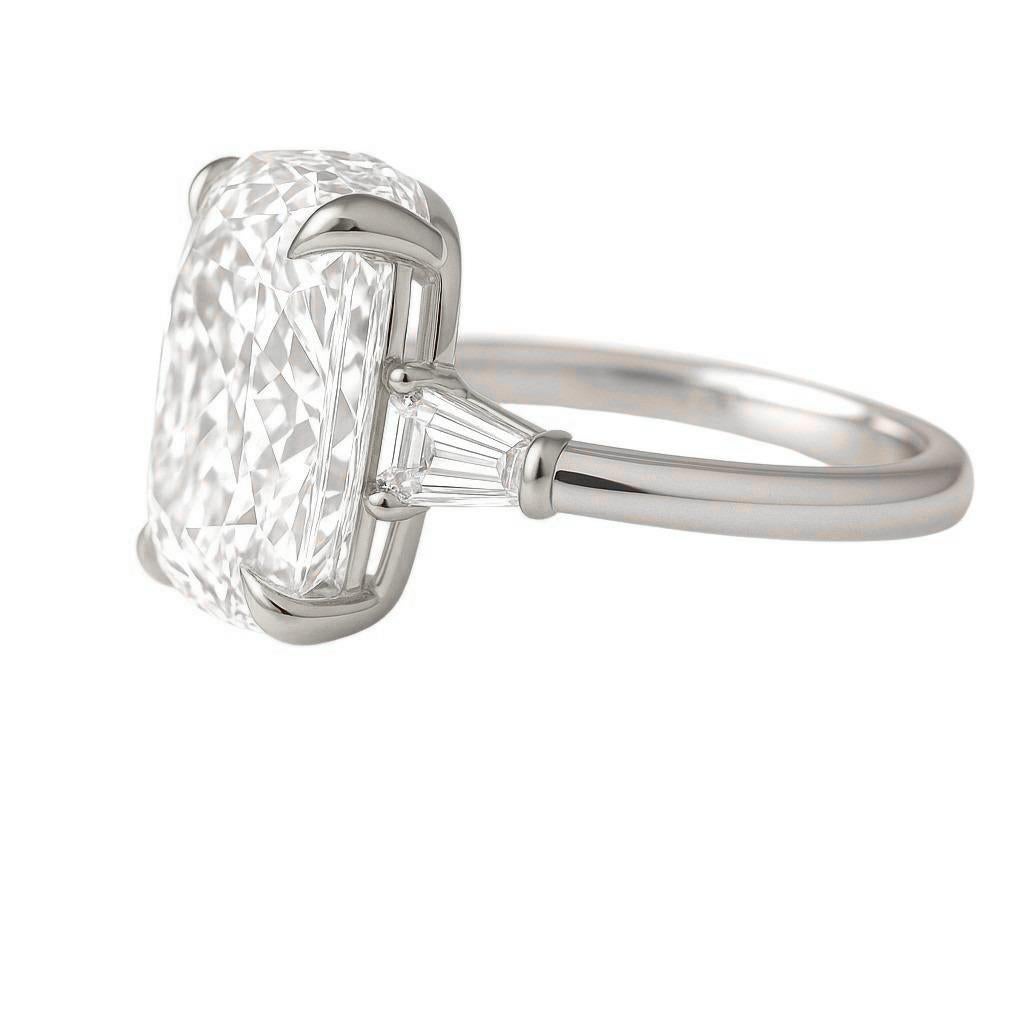 Taille vieille mine Bague de fiançailles en platine et or certifiée GIA de 2 carats de diamants taillés dans une ancienne mine en vente