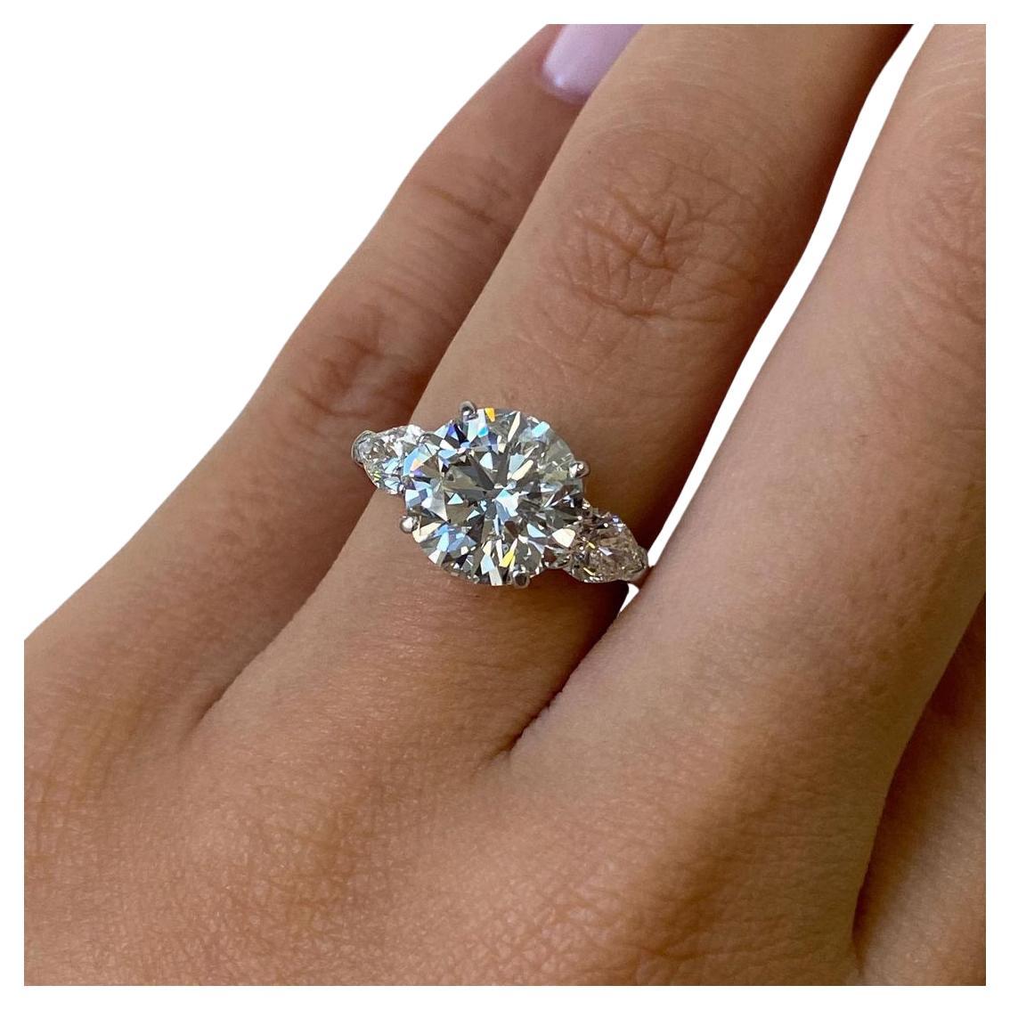 GIA Certified 2 Carat Round Brilliant Cut Diamond Engagement Platinum Ring