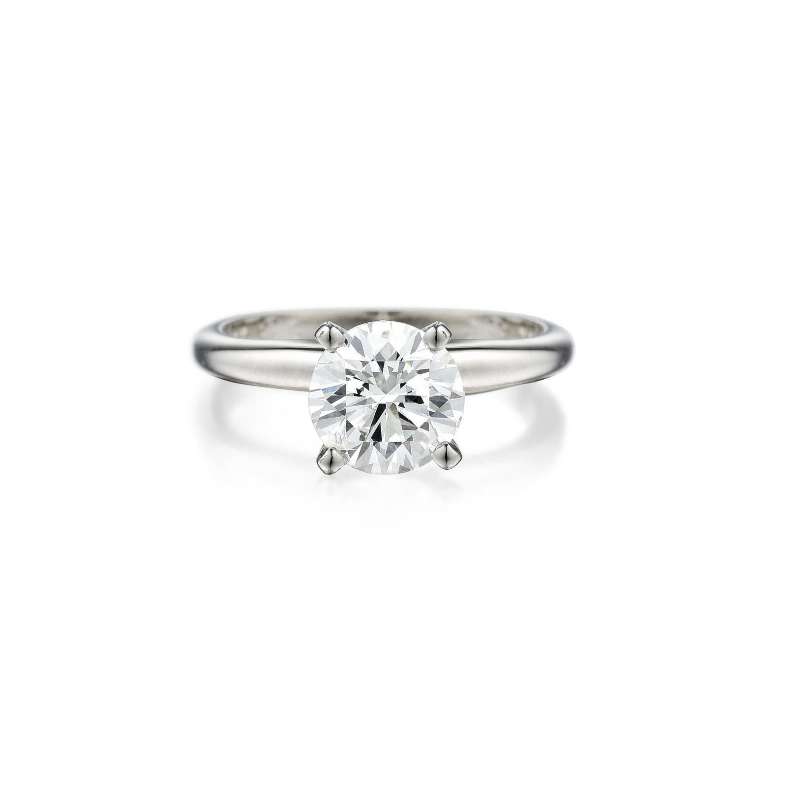 This spectacular diamond ring has been handmae by Antinori Fine Jewels. This 2 carat GIA certified IF Clarity and D Color round cut excellent diamond ring has been handmade in Italy in solid platinum.

