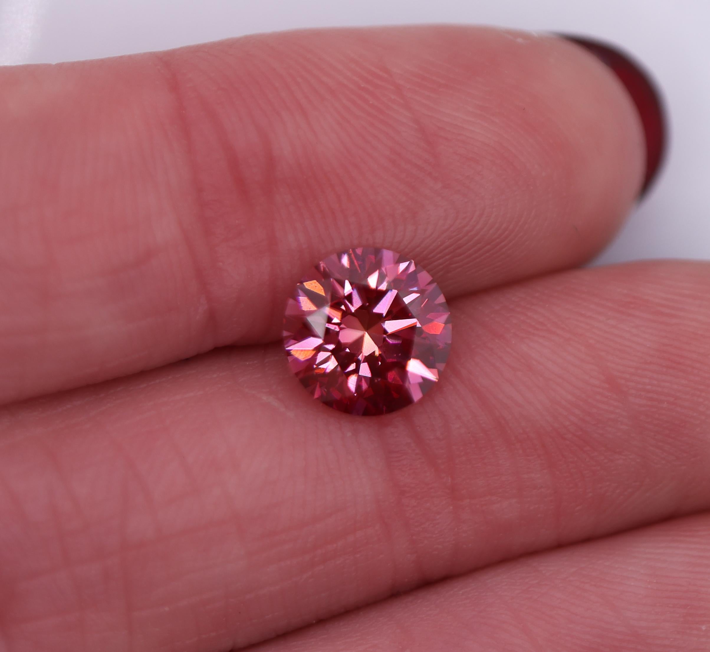 GIA Certified 2 Carat VVS2 Deep Purplish Pink Diamond Earth Mined Brilliant 8mm For Sale 2