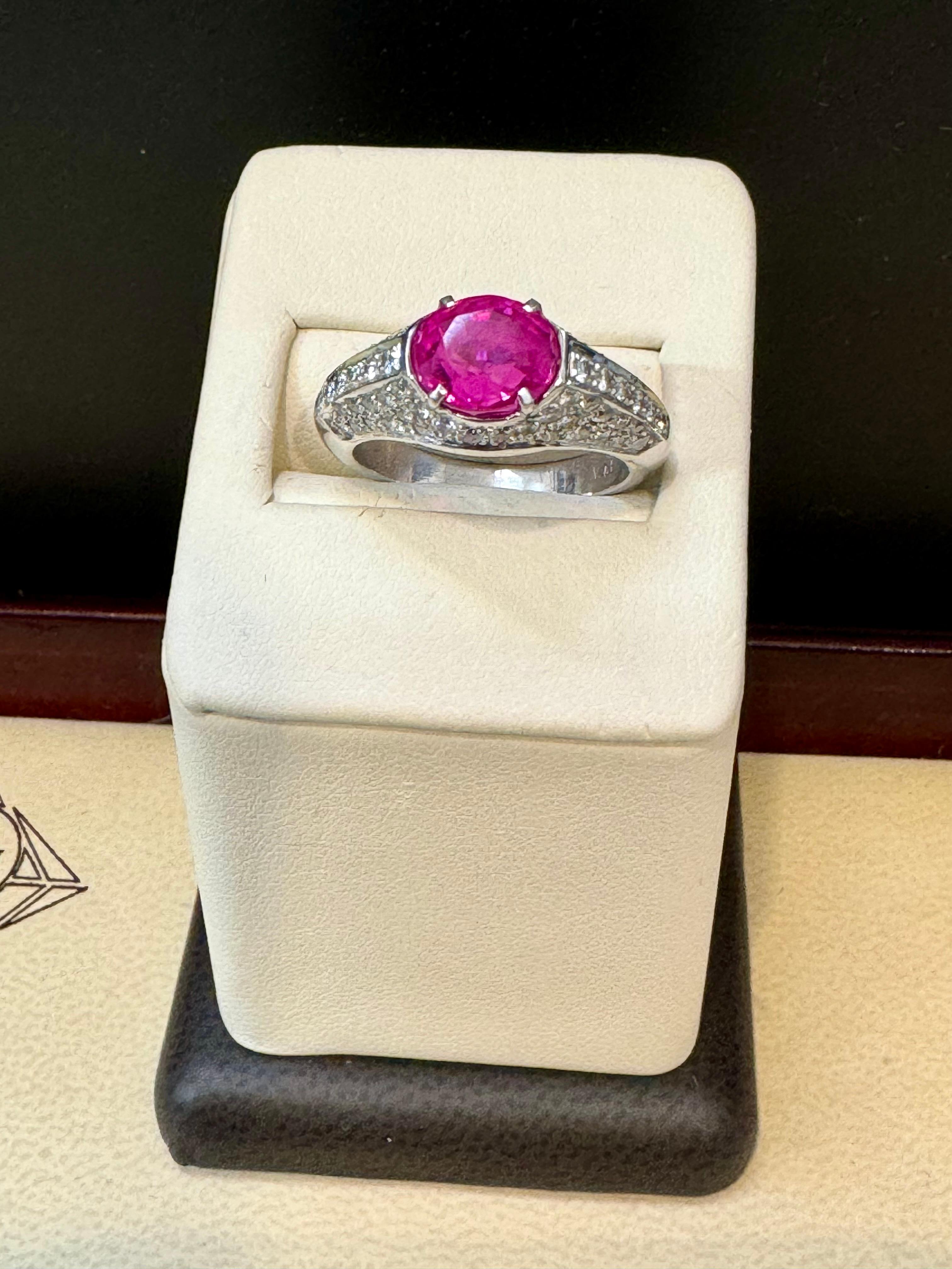 GIA-zertifizierter 2 Karat natürlicher rosa Saphir & 2 Karat Pavé-Diamantring aus Platin im Angebot 1