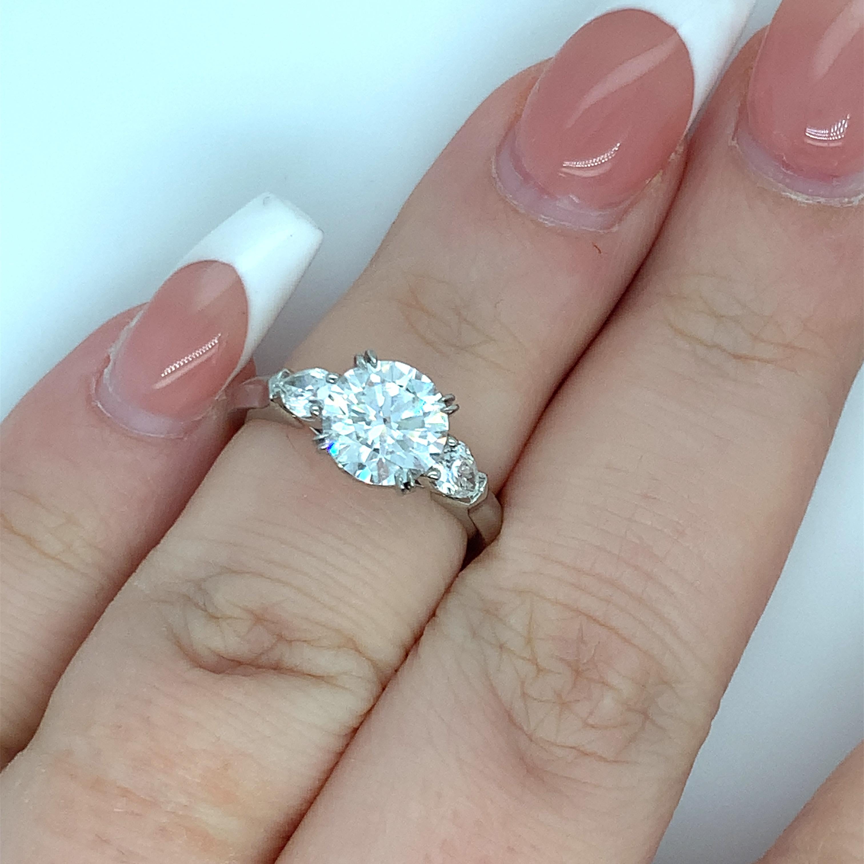 GIA Certified 2 Ctw Harry Winston Engagement Diamond Ring Platinum Three Stone In Good Condition For Sale In Puyallup, WA