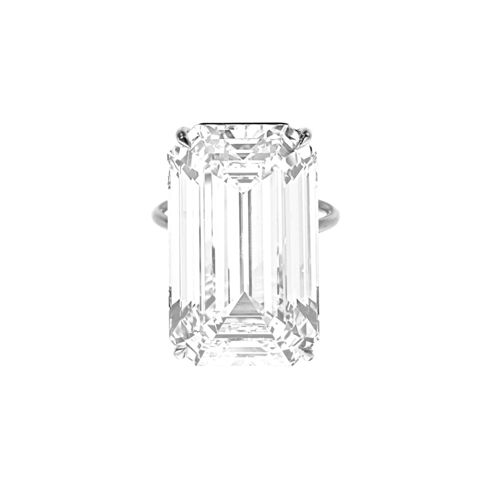 GIA Certified 20 Carat Emerald Cut Diamond Platinum Ring In New Condition For Sale In Chicago, IL