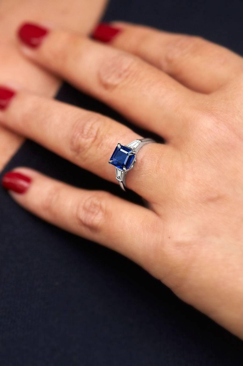 Estate GIA 2.00 Carat Square Cut Blue Sapphire Diamond Platinum Ring 6.5 In New Condition In Miami, FL
