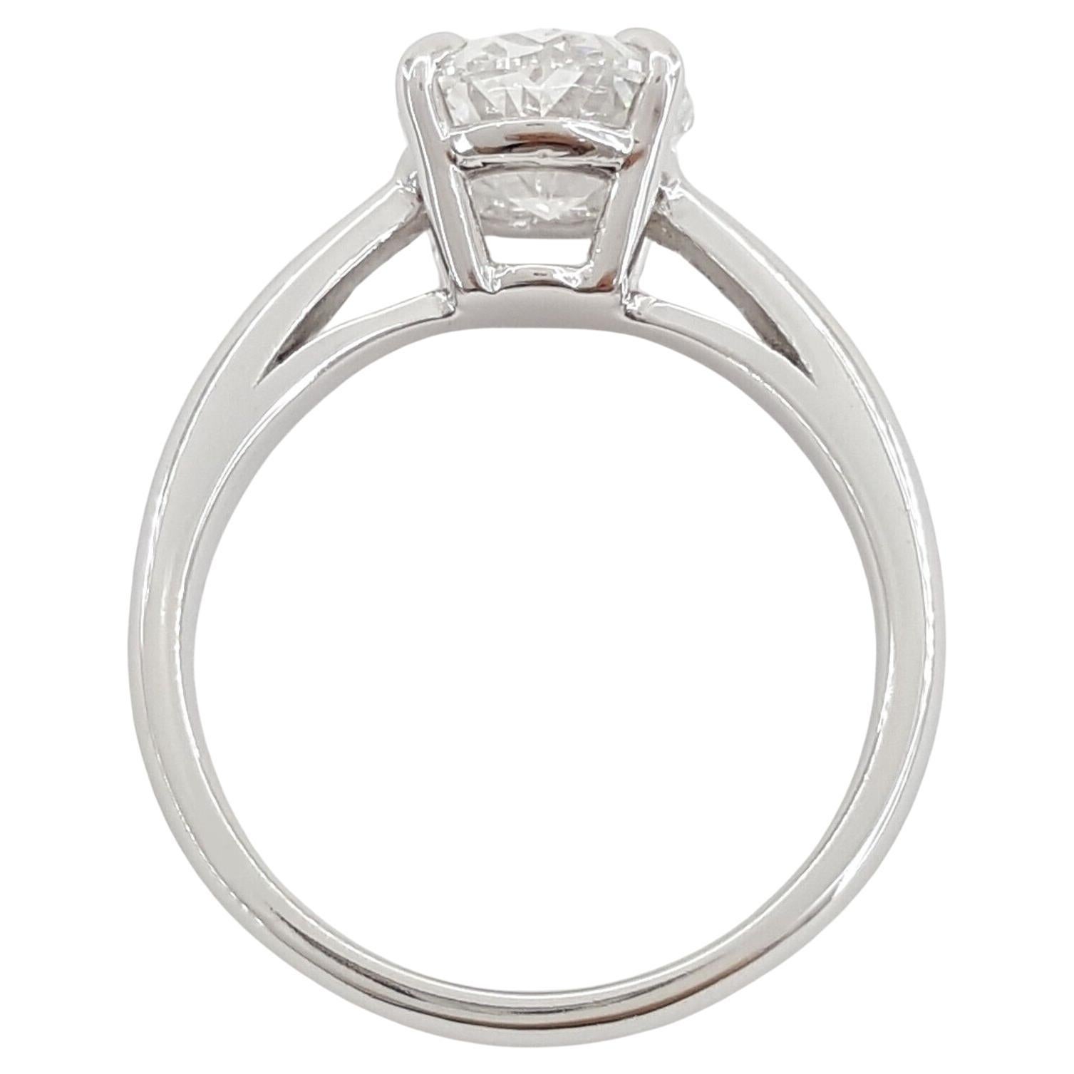GIA Certified 2.01 Carat Oval Cut Diamond D Color VVS2 Solitaire Ring In New Condition For Sale In Chicago, IL