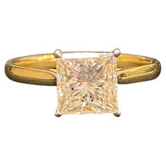 GIA Certified 2.00 Carat D VVS1 Princess Cut Diamond Ring in 18K Yellow Gold