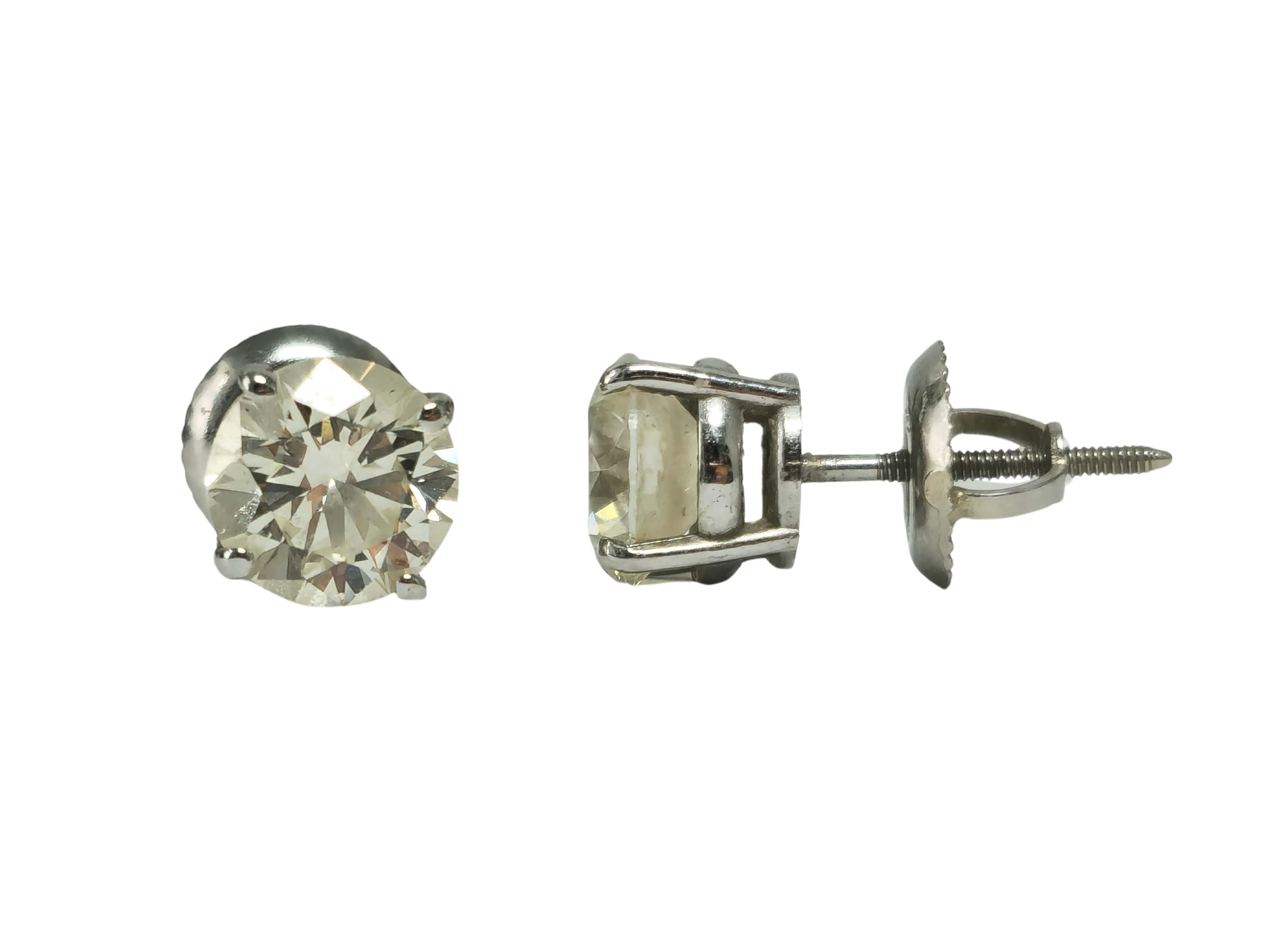 Women's GIA Certified 2.00 Carat Diamond Studs in White Gold For Sale