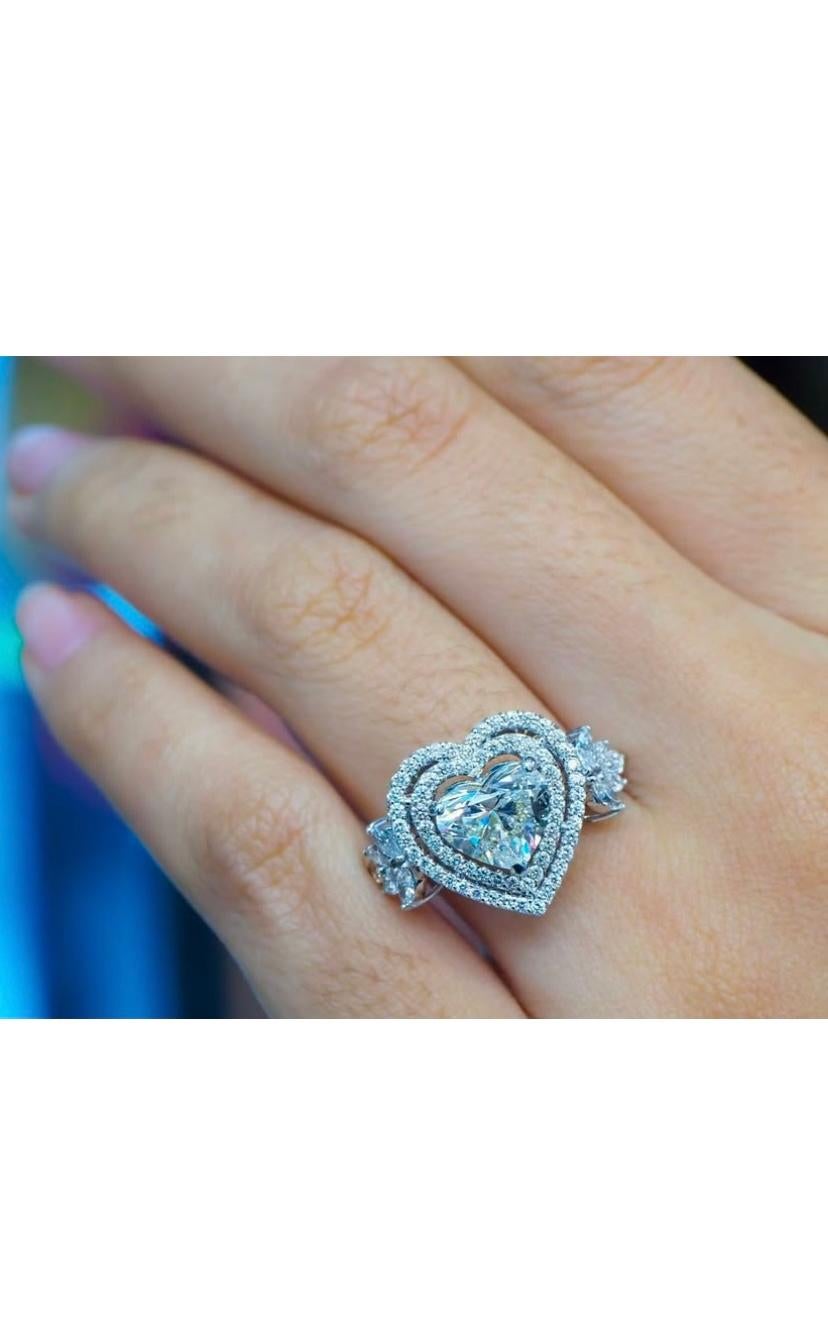 GIA-zertifizierter 2,00 Karat E/VS1  Herzform Diamant 18k Gold Ring (Herzschliff) im Angebot