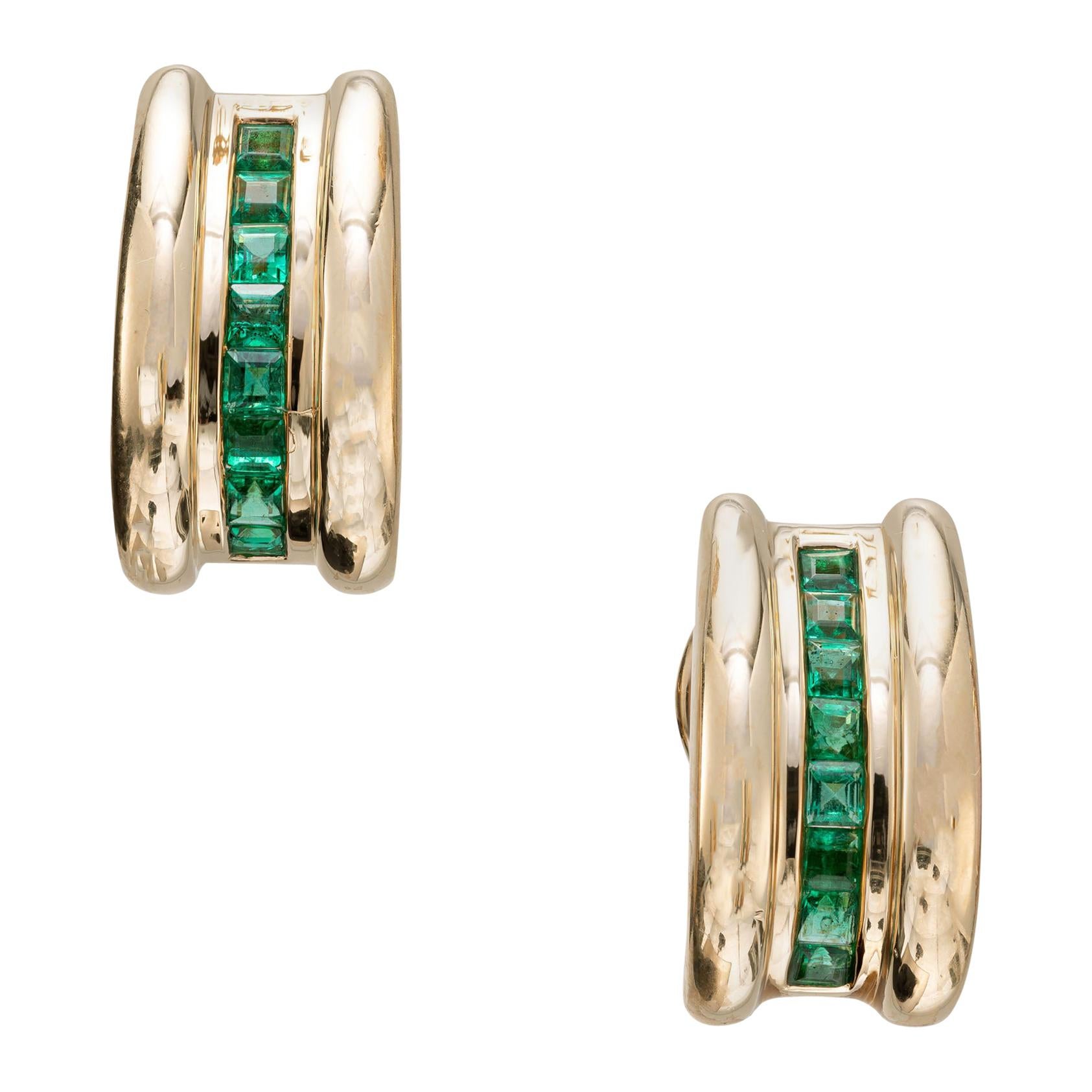 GIA Certified 2.00 Carat Emeralds Yellow Gold Hoop Earrings For Sale
