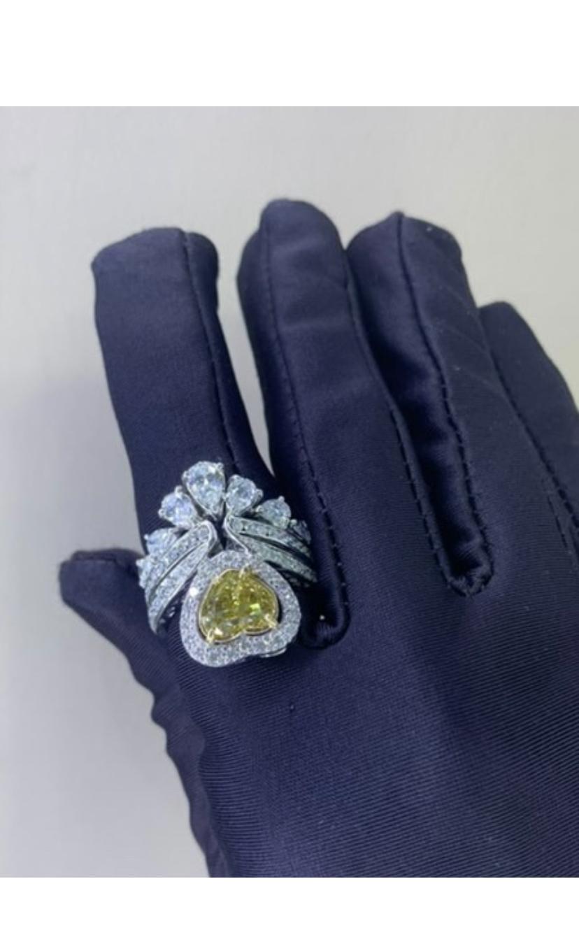 GIA Certified 2.00 Carat Fancy Brownish Greenish Yellow Diamond 18K Gold Ring For Sale 4