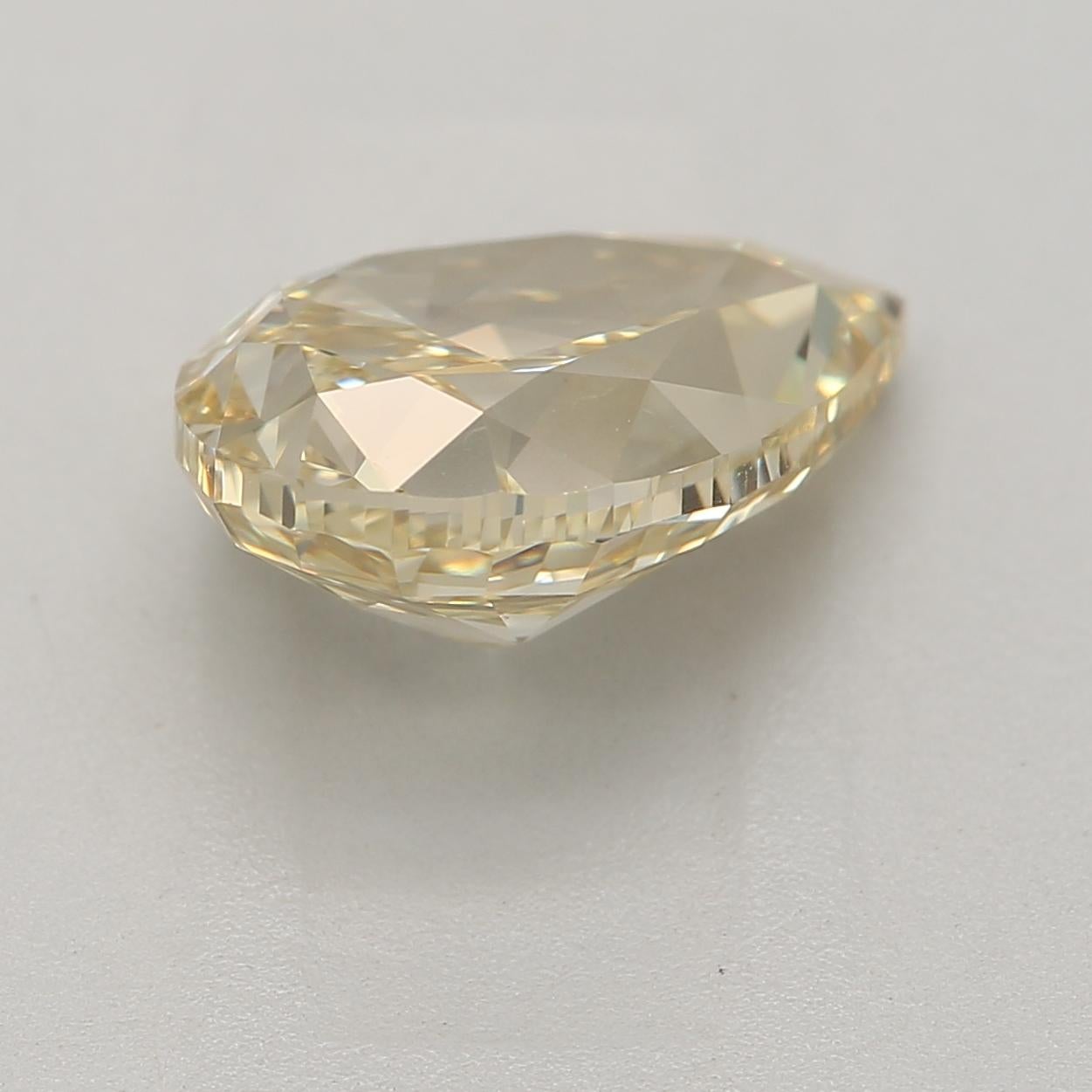 GIA Certified 2.00 Carat Fancy Brownish Yellow SI1 Clarity Diamond In New Condition For Sale In บางรัก, TH