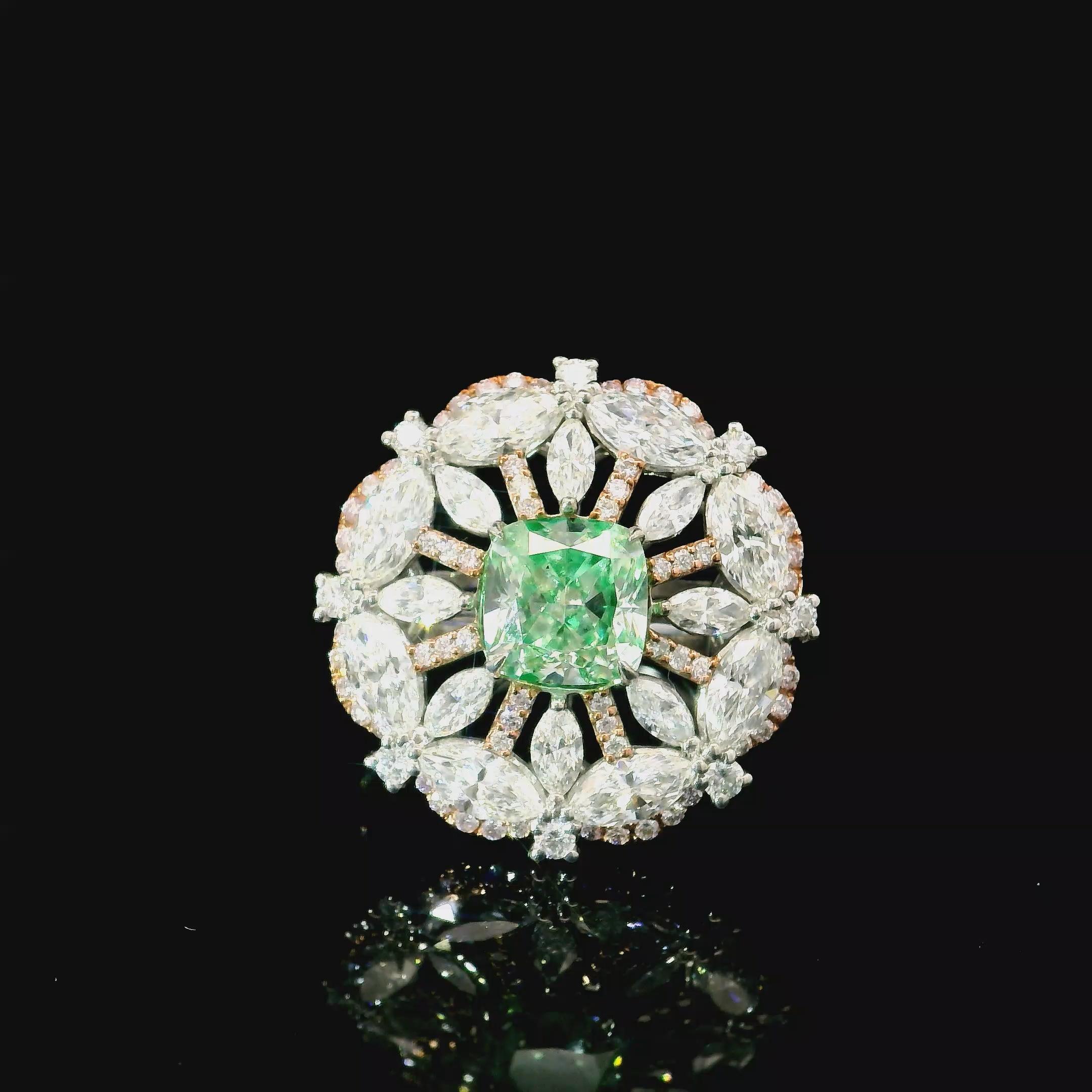 Taille coussin Bague en diamant certifié GIA de 2,00 carats, de couleur vert jaunâtre SI2. en vente