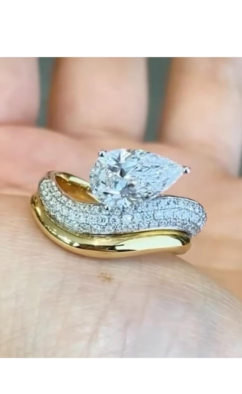 An exquisite Diamond solitaire ring, in a particular design, so refined and elegant style.
Elevate your timeless of beauty and add a touch of light and sophistication on your look.
Stunning ring come in 18k gold with a lustrous GIA Certified Diamond
