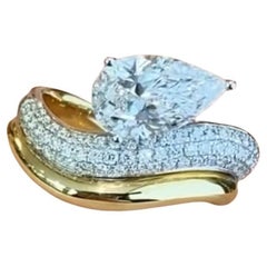 GIA Certified 2.00 Carat Pear Shape Diamond 18K Gold Solitaire Ring
