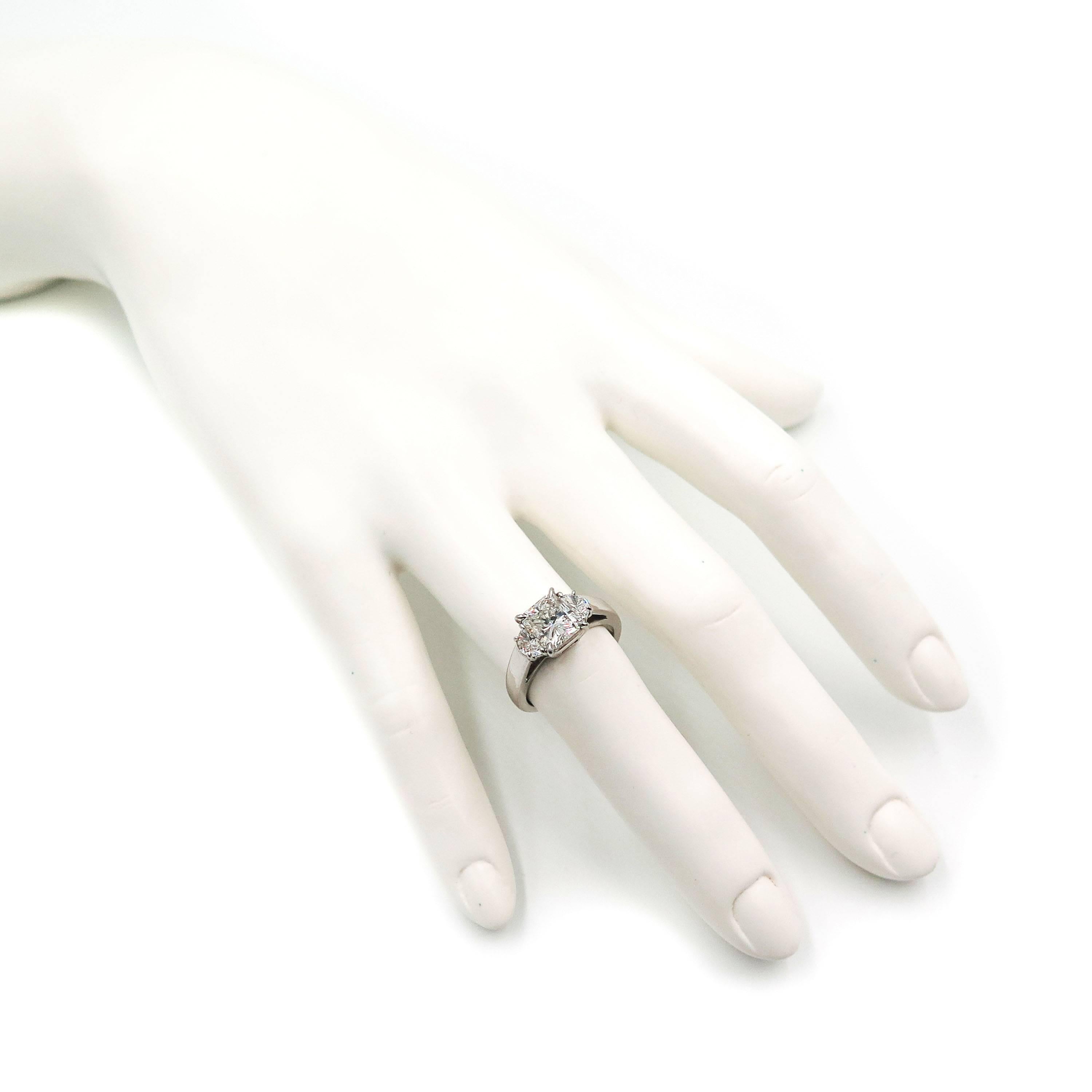 GIA Certified 2.00 Carat Radiant Cut Diamond Platinum Engagement Ring 1
