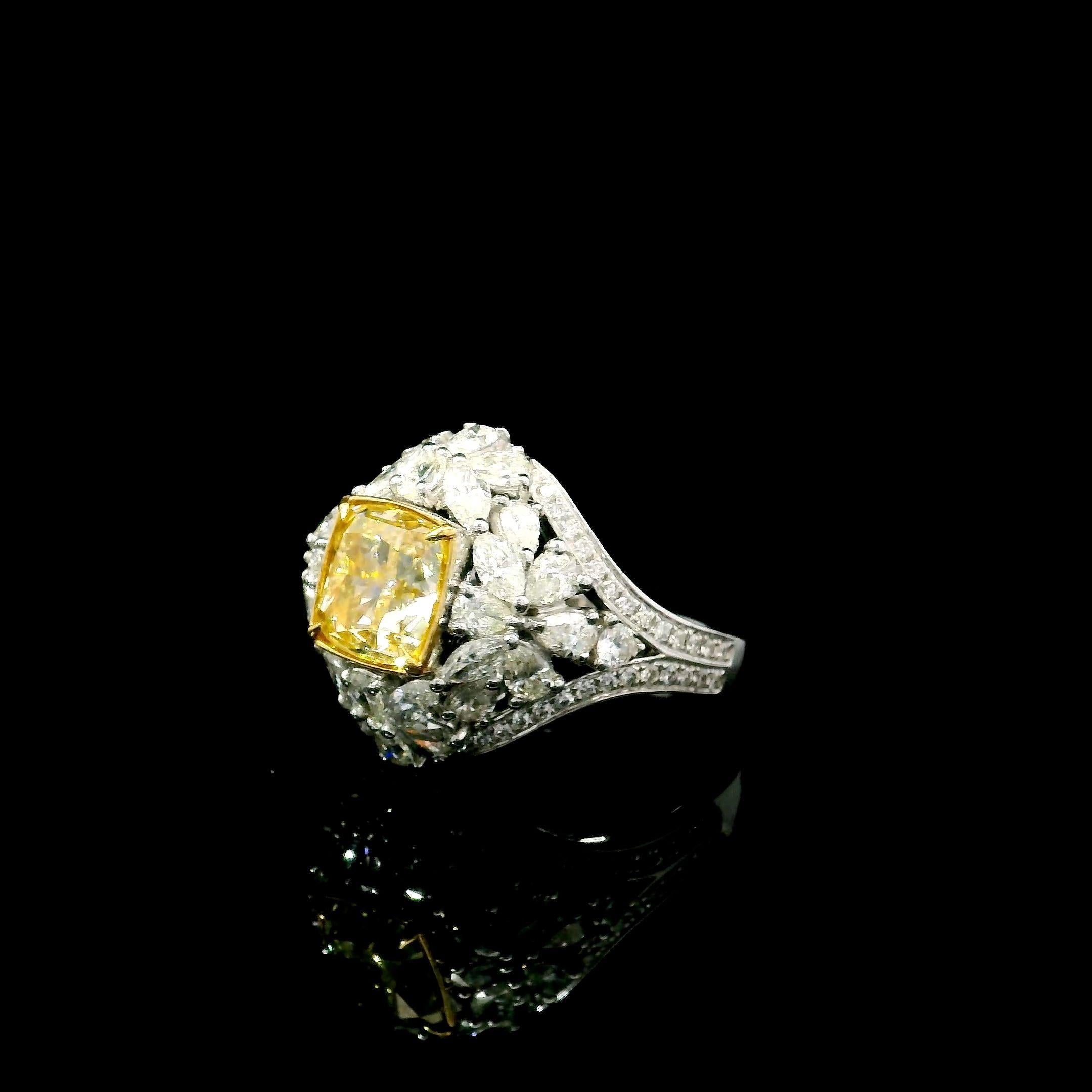 GIA Certified 2.00 Carat U to V Range I1 Clarity Diamond Ring In New Condition For Sale In บางรัก, TH