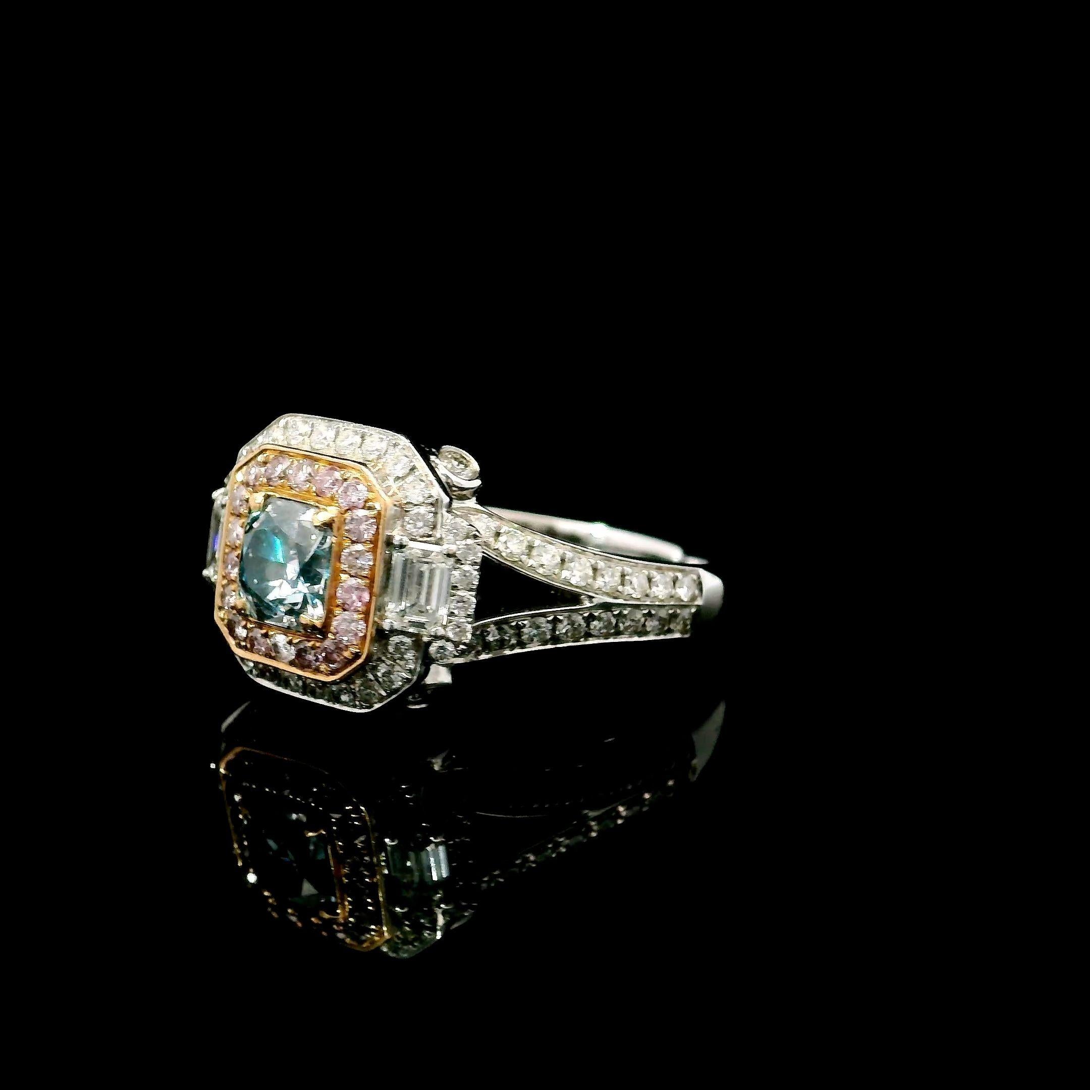 GIA Certified 2.00 Carat Very Light Green SI1 Clarity Diamond Ring In New Condition For Sale In บางรัก, TH