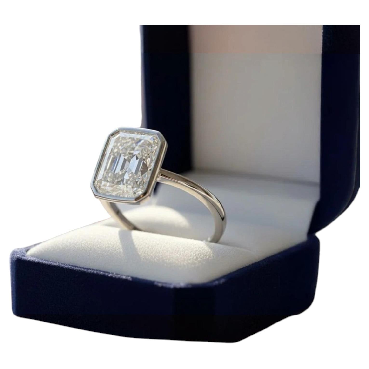 Anello con castone di diamanti radianti certificato GIA da 2,00 carati F/VS1 in oro bianco 18 carati