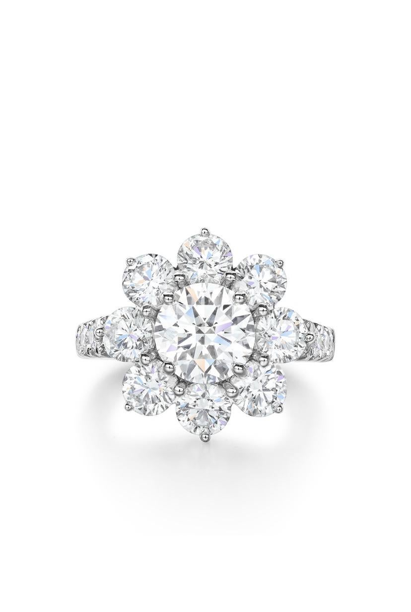 Taille ronde GIA Certified 2.00 Carats F/VS1 Round Brillant Shape Diamond 18K Gold RIng en vente