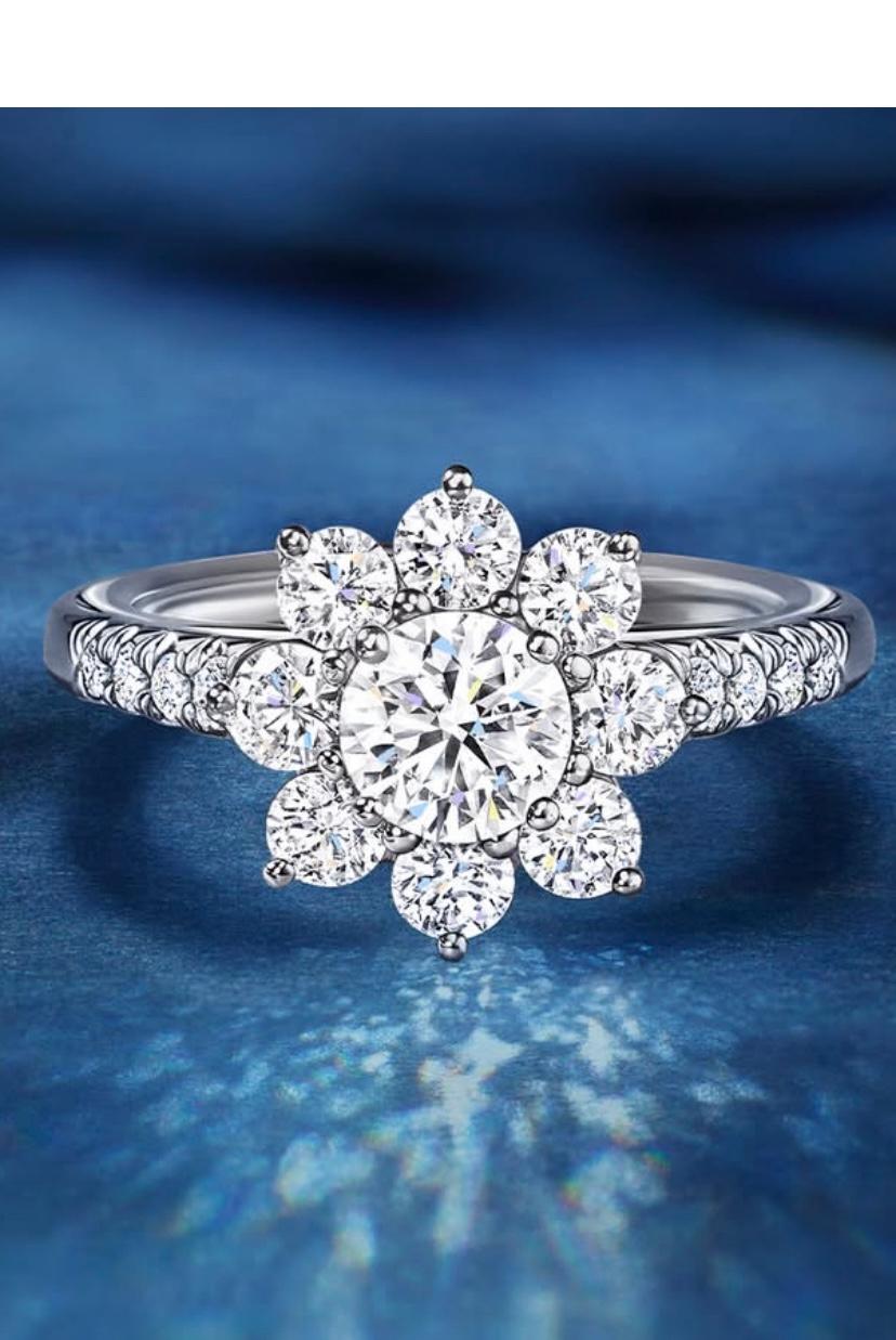 GIA Certified 2.00 Carats F/VS1 Round Brillant Shape Diamond 18K Gold RIng Neuf - En vente à Massafra, IT