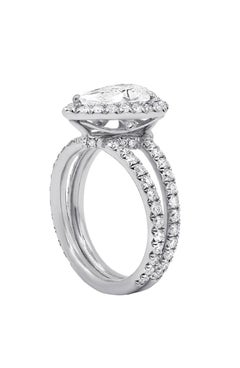 GIA Certified 2.00 Ct D/VVS1 Pear Shape Diamond 18K Gold Solitaire Ring