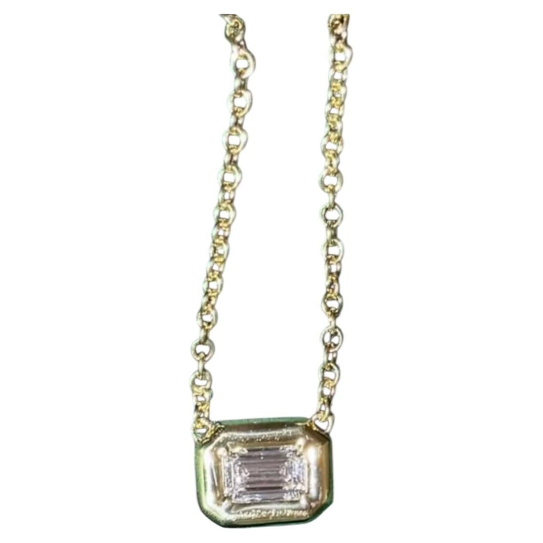 Collar de oro de 18 quilates con un diamante de 2,00 quilates, certificado por el GIA, de talla esmeralda, con calidad F y VS1