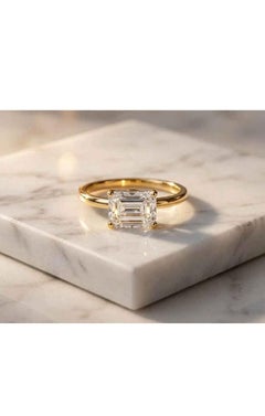 GIA Certified 2.00 Ct F/VS1 Emerald Shape Diamond 18K Gold Solitaire Ring