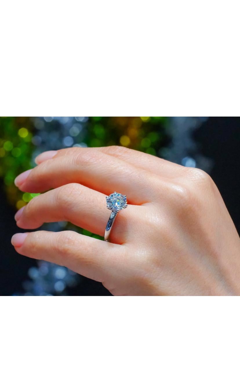 Taglio rotondo GIA Certified 2.00 Ct FLAWLESS/ E color Round Brillant Shape Diamond Ring in vendita