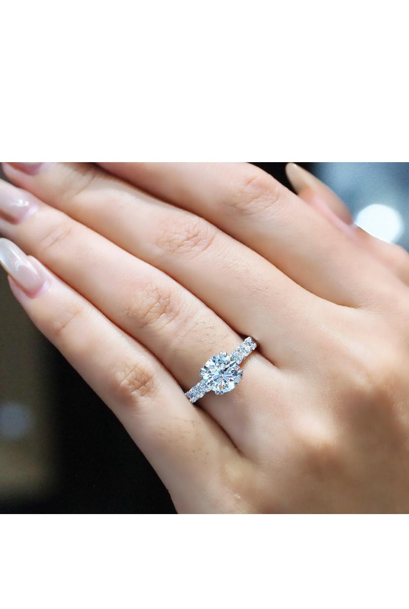 da uomo o donna GIA Certified 2.00 Ct FLAWLESS/ E color Round Brillant Shape Diamond Ring in vendita