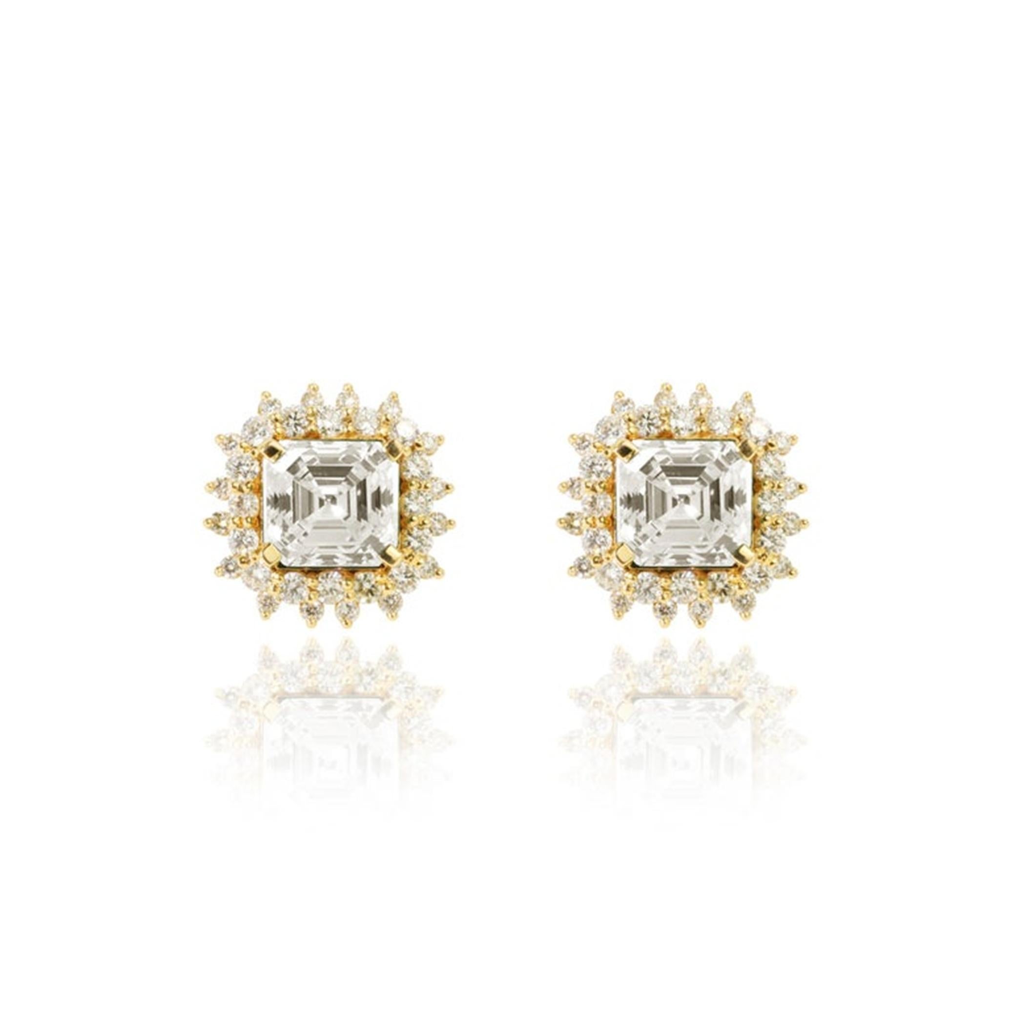 GIA Certified 2.00ct Asscher-Cut Diamond Halo Stud Earrings in 18K Yellow Gold For Sale 3