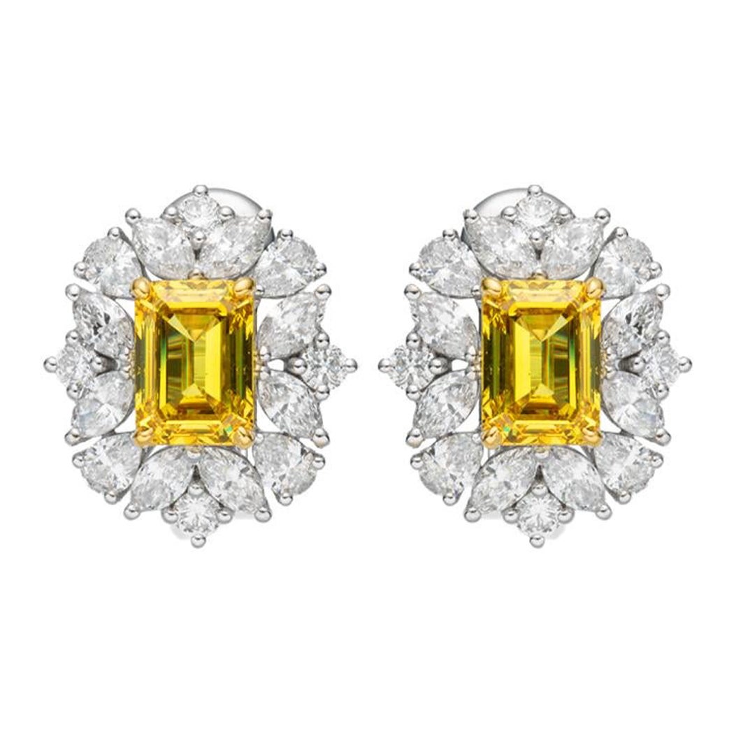 GIA-zertifizierte, 2,00 Karat natürliche Fancy Vivid Yellow Smaragd-Ohrstecker in 18K