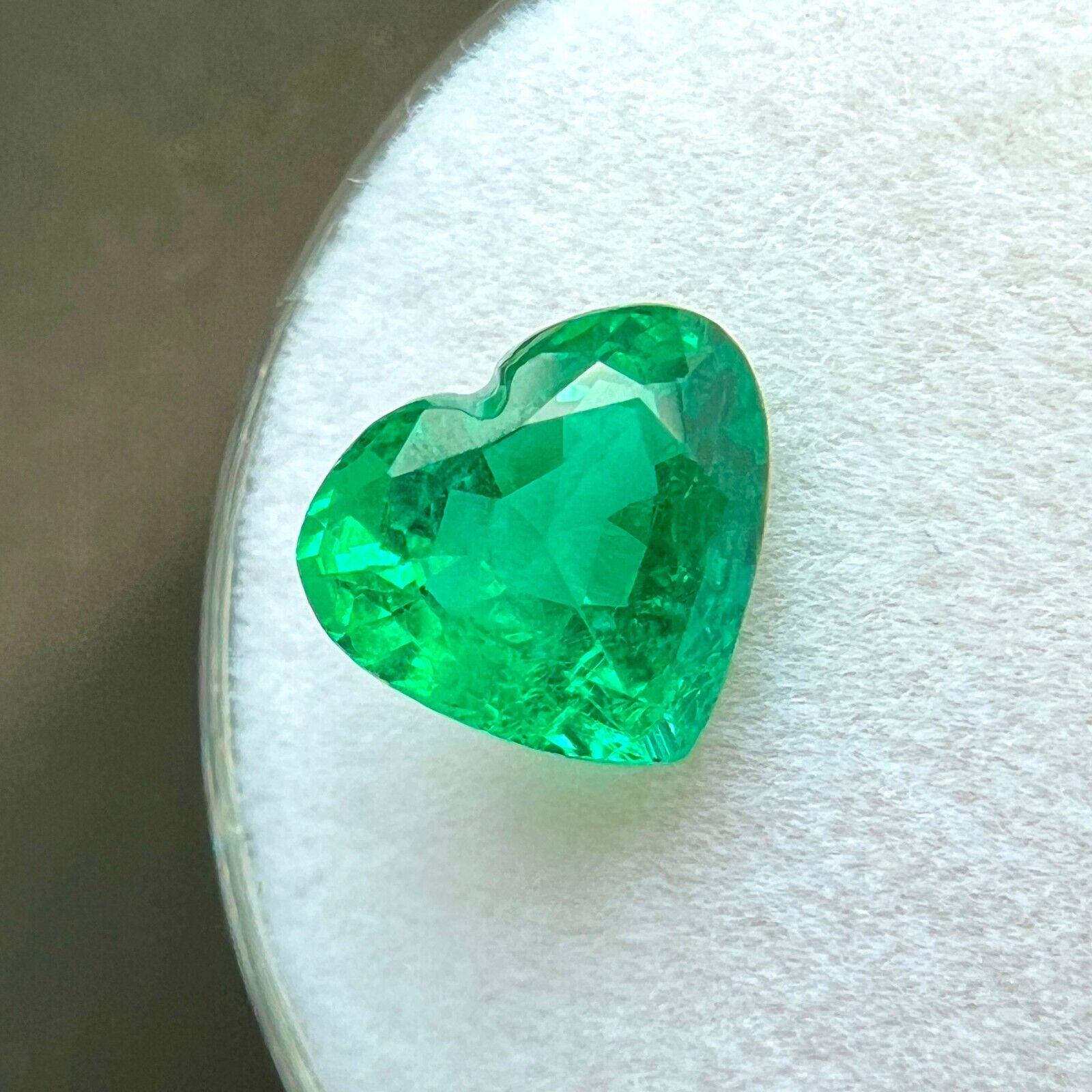 GIA Certificado 2.00ct Esmeralda Verde Viva Natural Talla Corazón 7.8x8.9mm Gema Rara Corte de corazón en venta