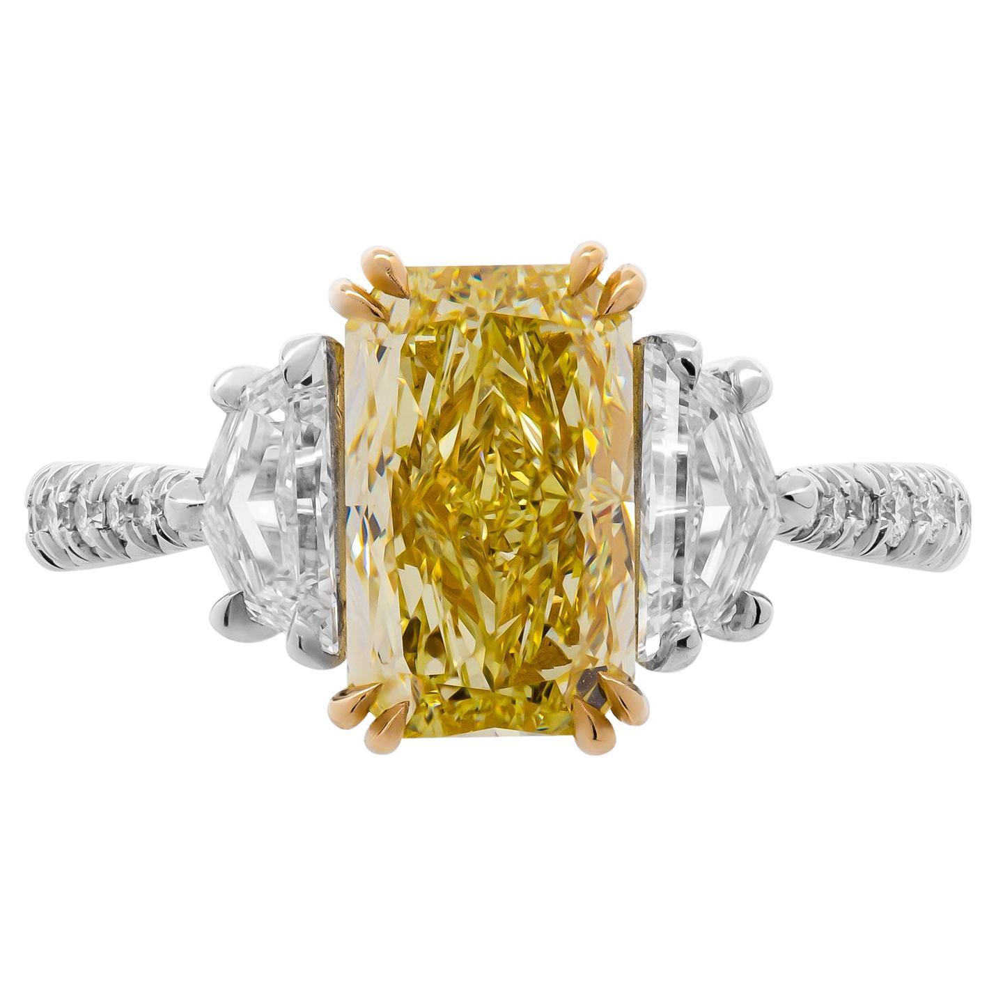 Mounted in handmade custom design setting featuring Platinum 950 & 22K Yellow Gold, diamonds on the shank and on a basket under each stone, a true piece of art Setting features exceptional pave work, delicate yet sturdy, includes approximately