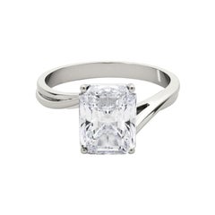 GIA Certified 2.01 Carat Basket Set Radiant Curved Band Diamond Ring