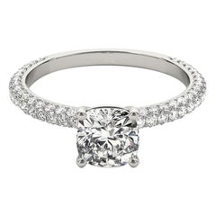 Bague en diamant certifié GIA de 2.01 carat, coussin, solitaire, pavé, en platine
